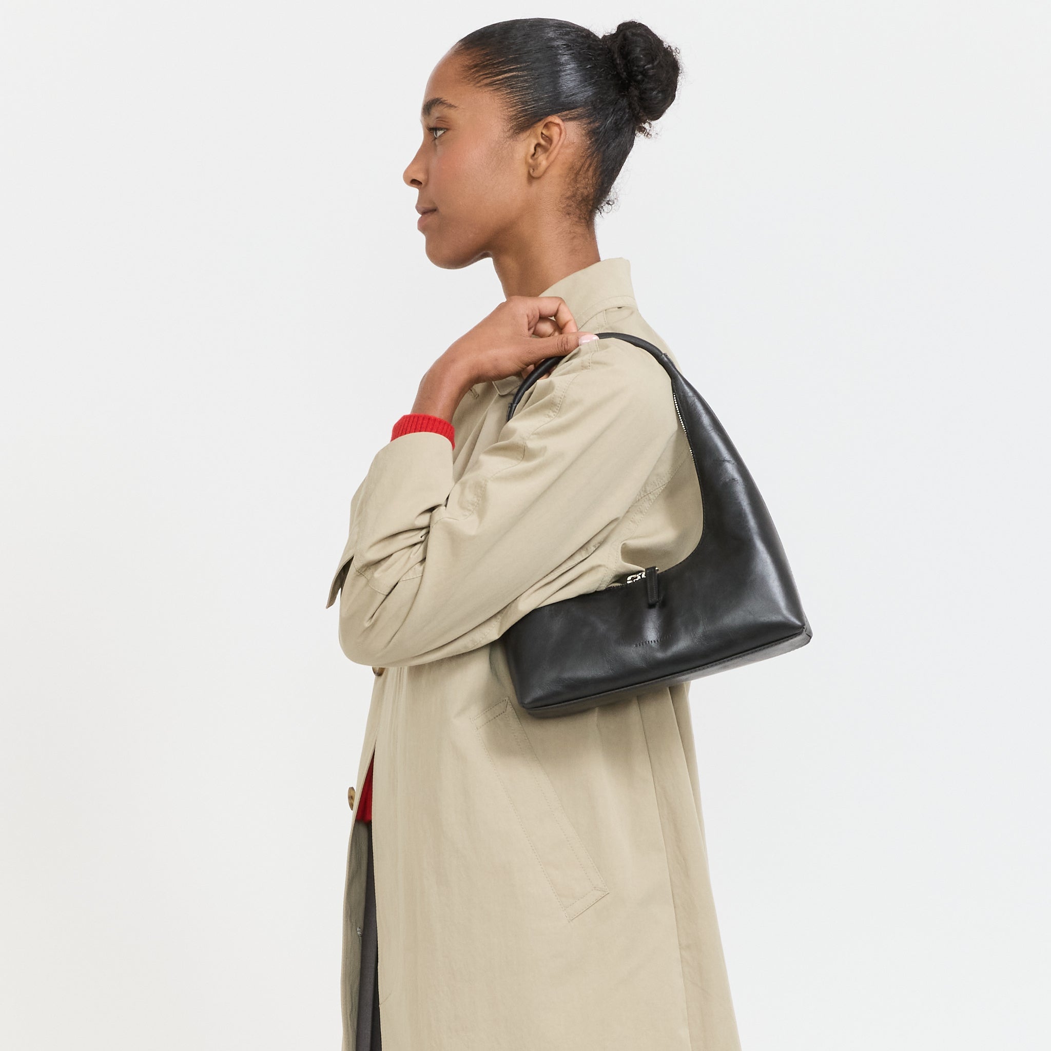 Margesherwood | Hobo Shoulder Black Pull-Up | Maplestore