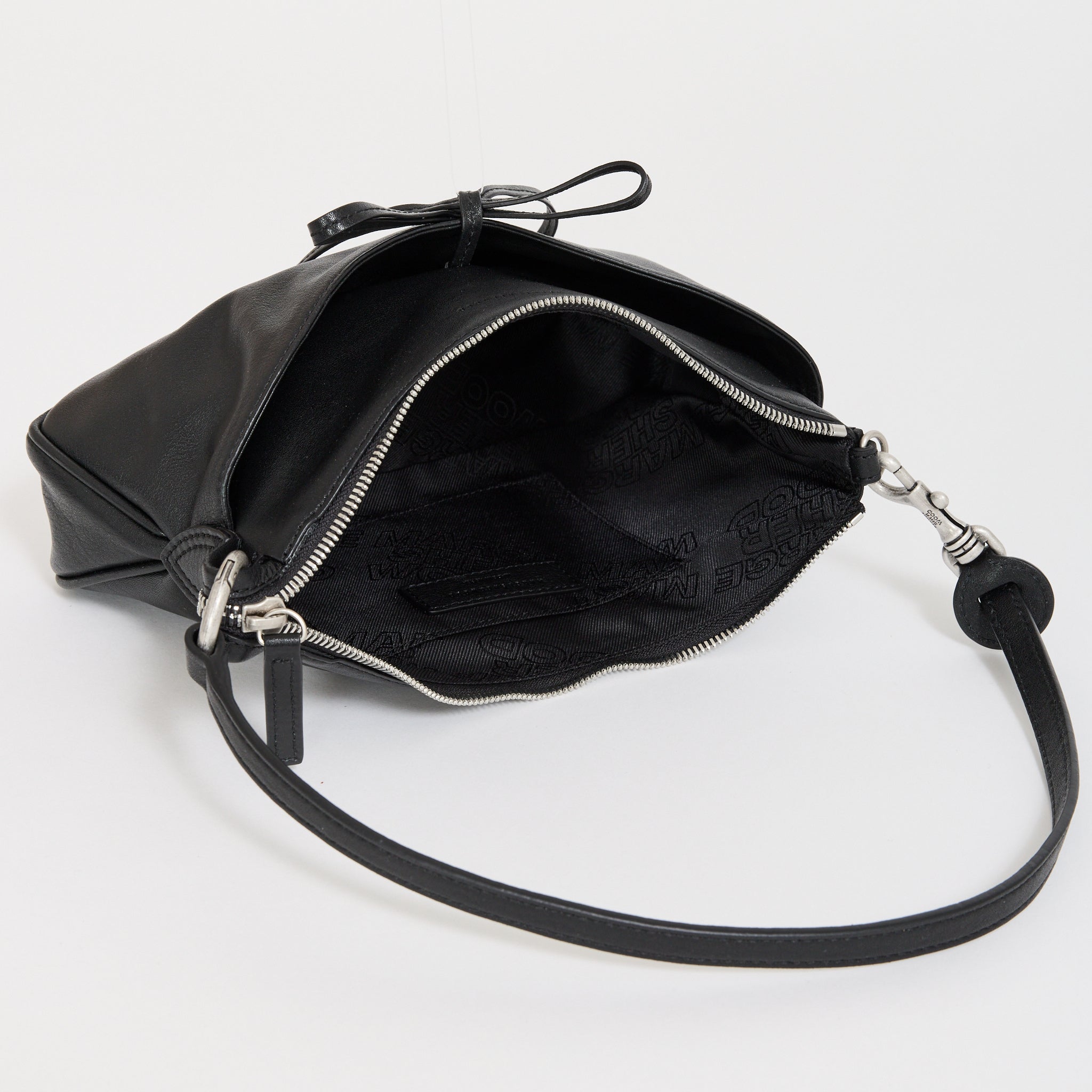 Ribbon Pochette Black Soft Nappa