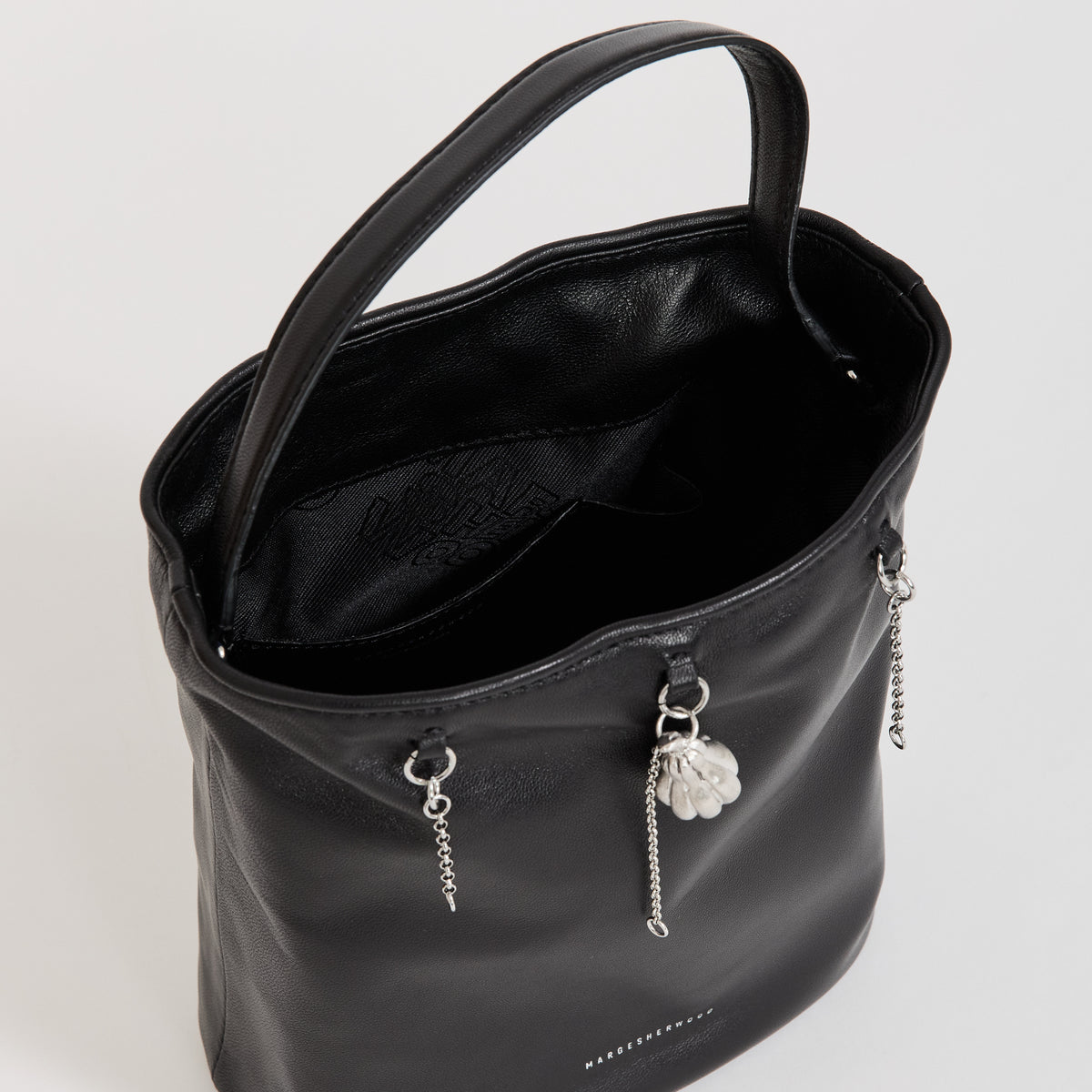 Wired Bucket Black Airy Nappa