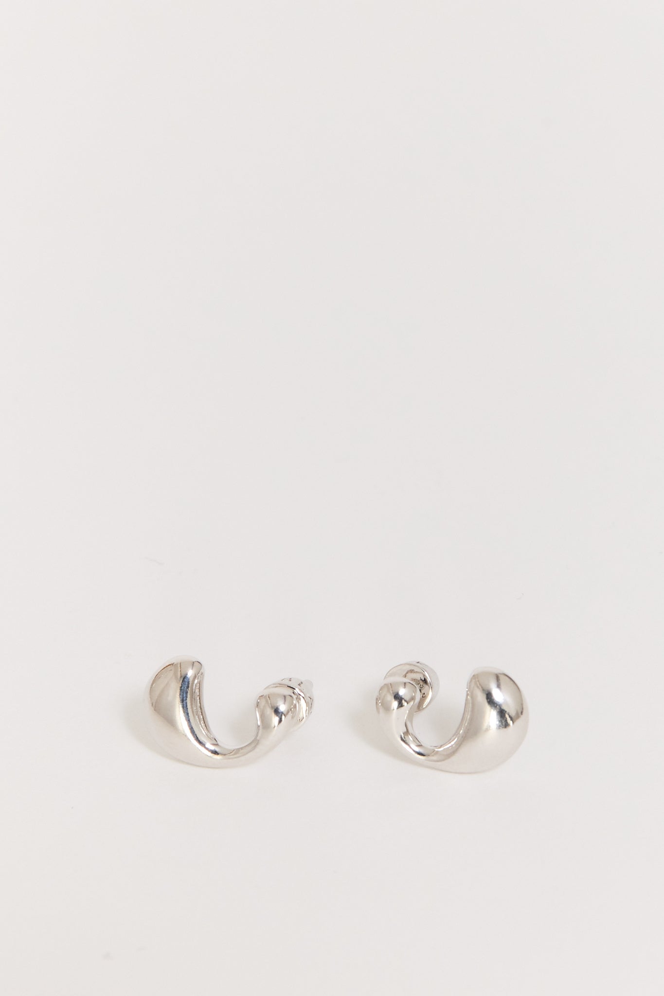 Maria Black | Dolphin Splash Studs Pair Silver | Maplestore
