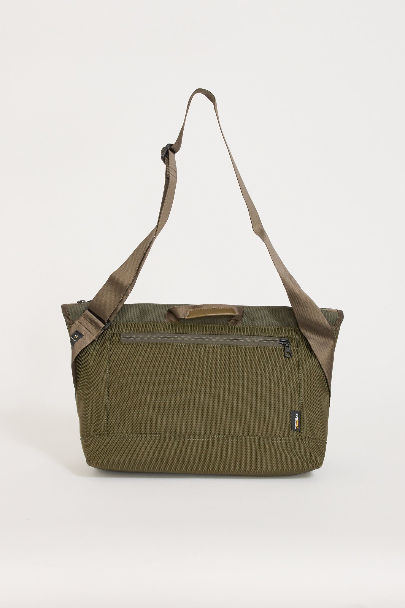 Universal Works | Master-Piece x Universal Works Courier Bag Olive | Maplestore