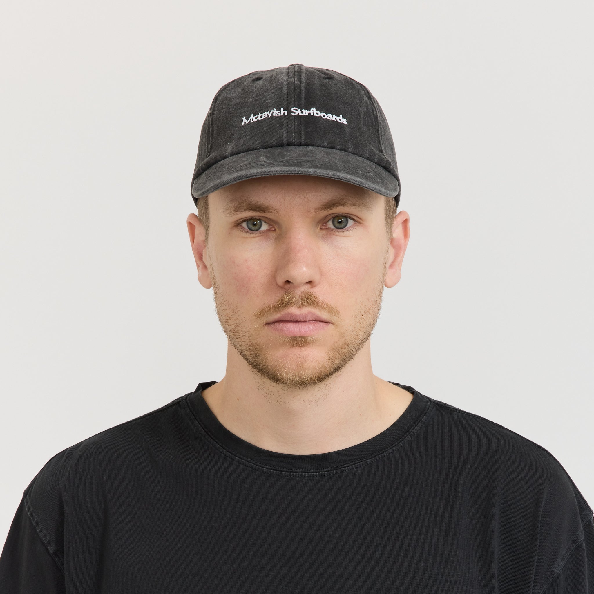 Serif Cap Black