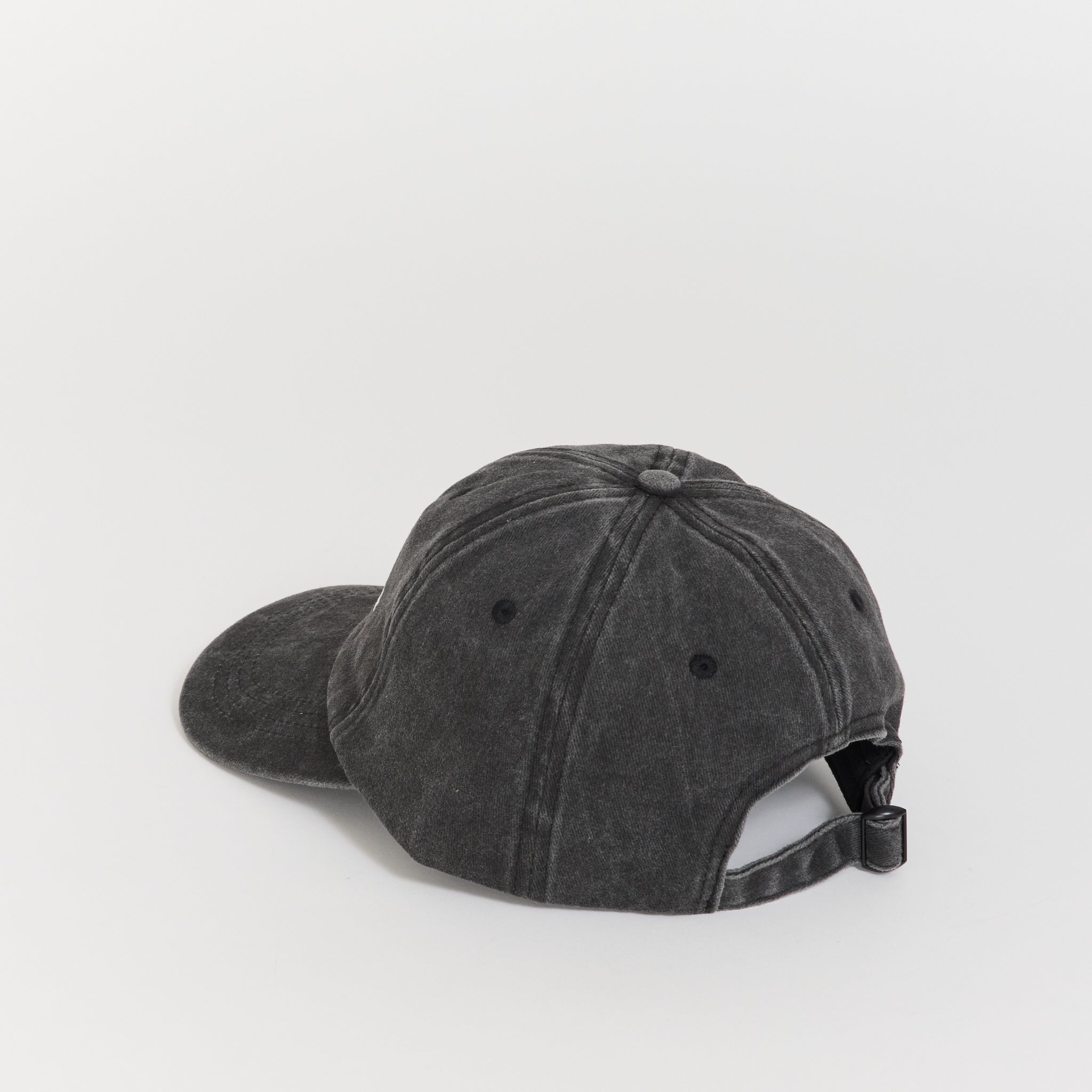 Serif Cap Black