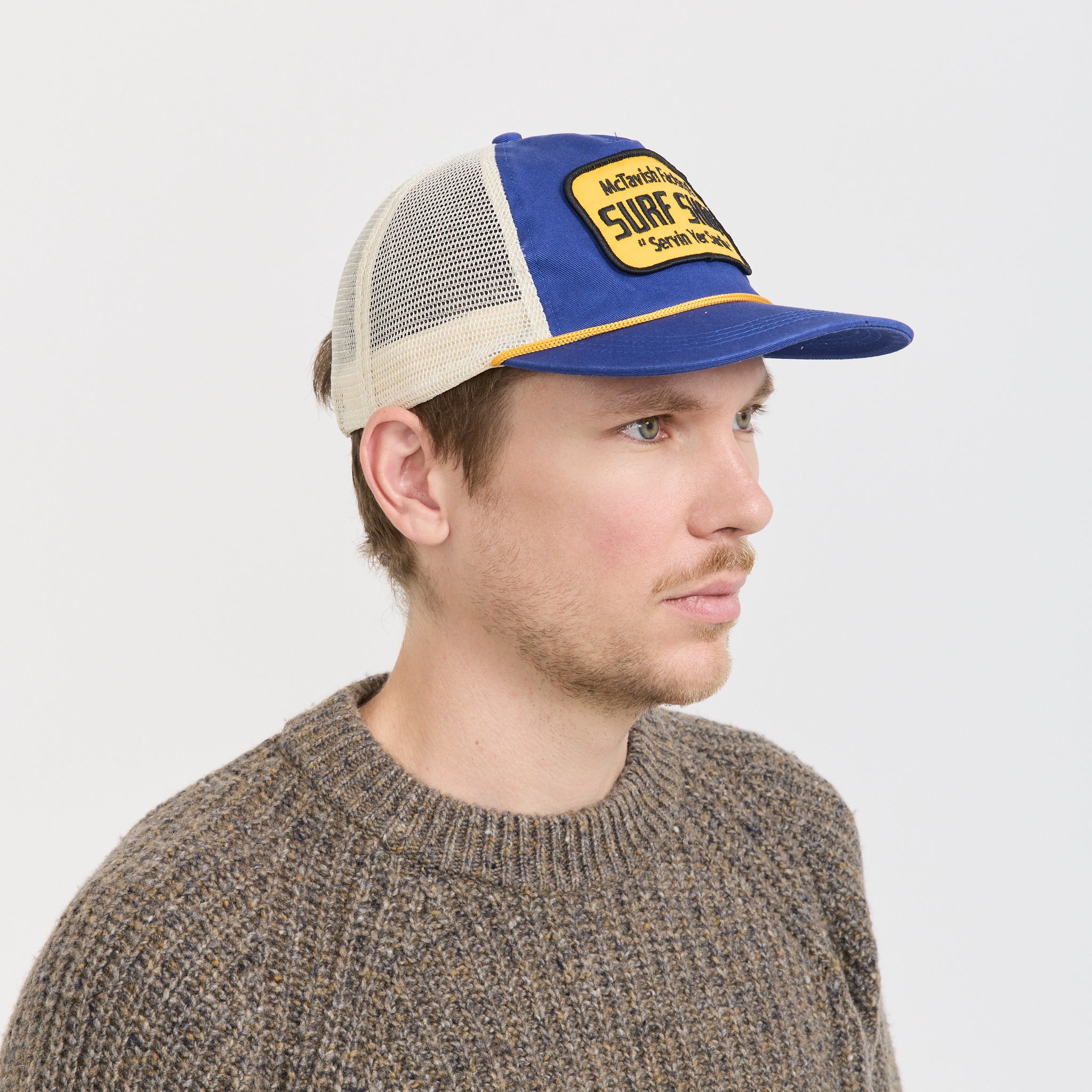 McTavish | Surf Shop Trucker Cap Dark Blue | Maplestore