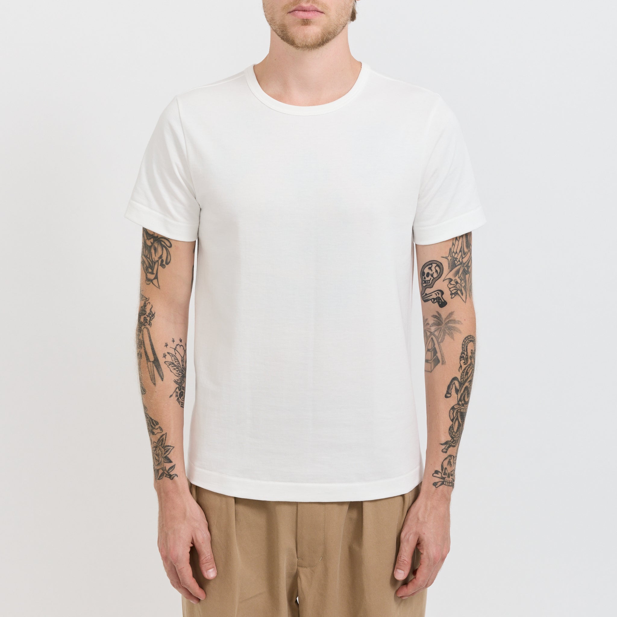 Merz B Schwanen | 215 Loopwheeled Classic Fit T-Shirt White | Maplestore