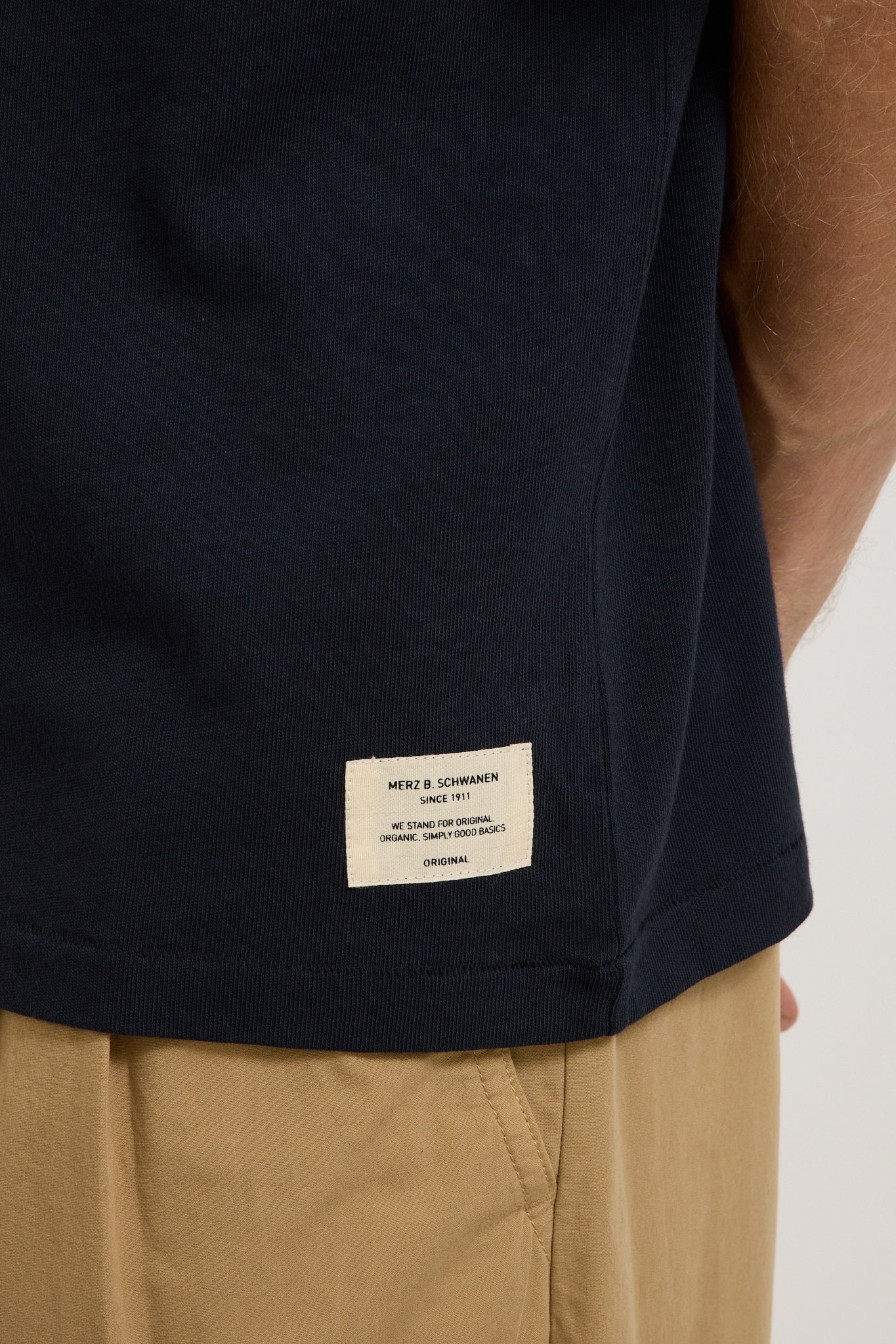 Merz B Schwanen | GOOD BASICS | Oversized Fit T-Shirt Charcoal | Maplestore