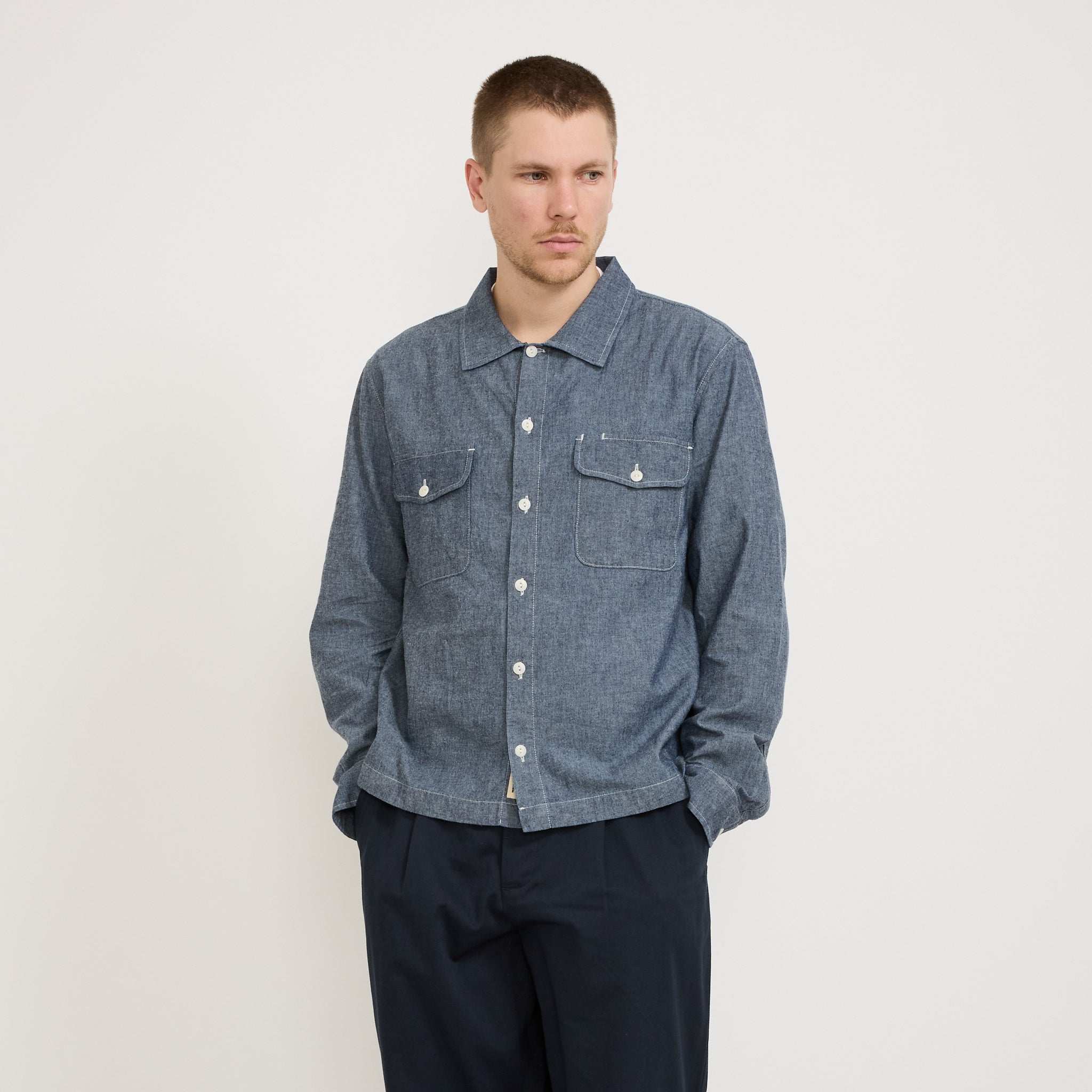 GOOD BASICS | Chambray Shirt