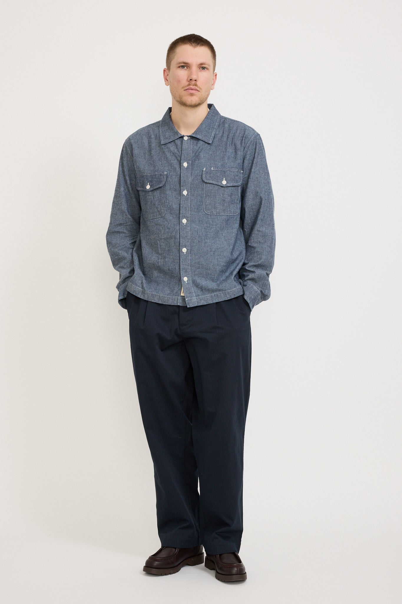 GOOD BASICS | Chambray Shirt