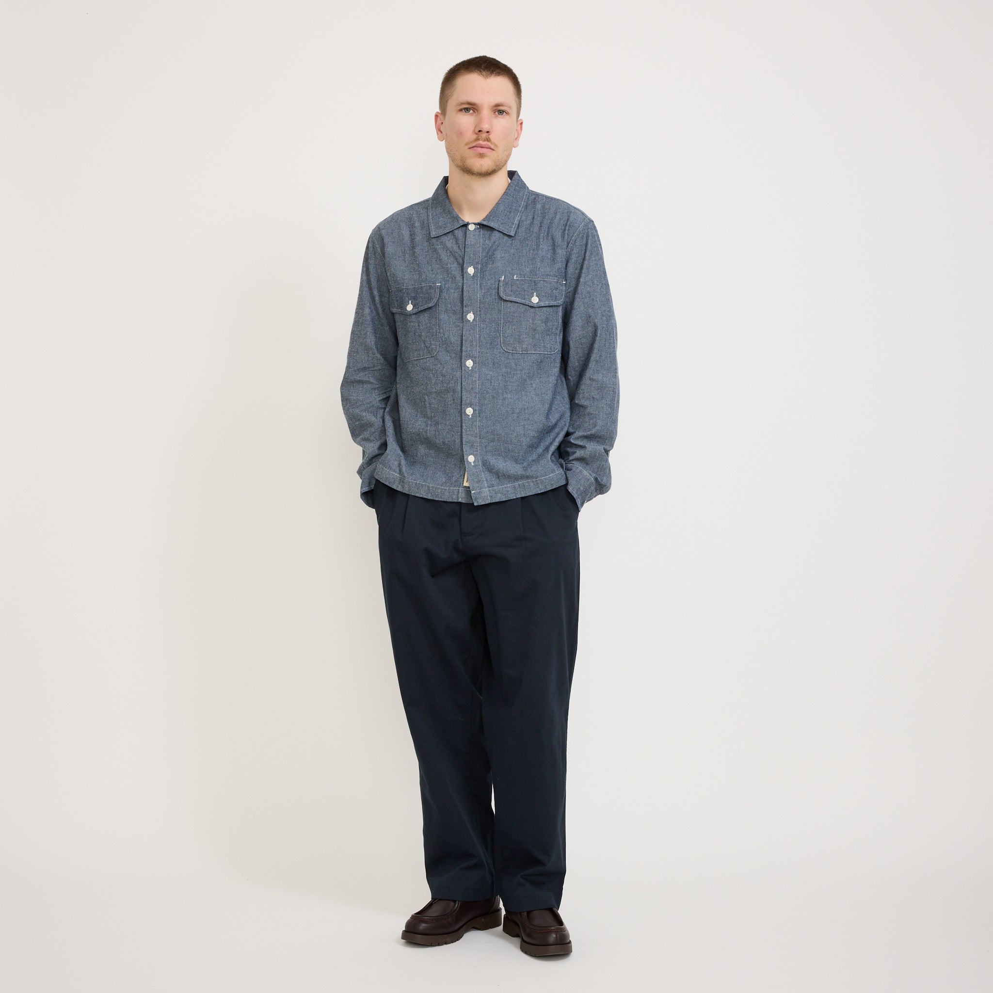 GOOD BASICS | Chambray Shirt