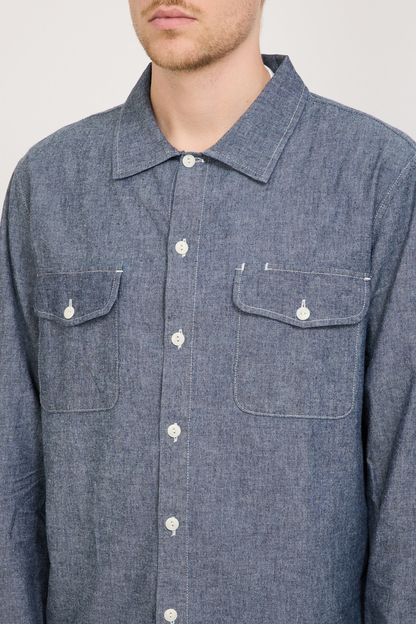 GOOD BASICS | Chambray Shirt