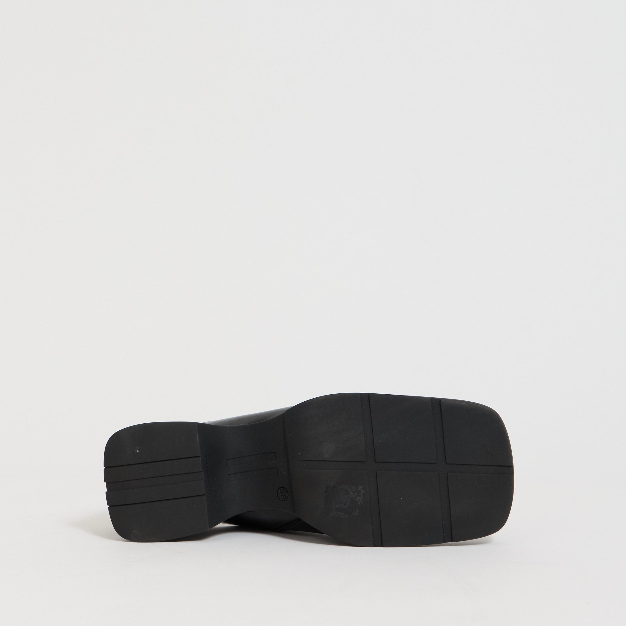 Amoy Black Mules