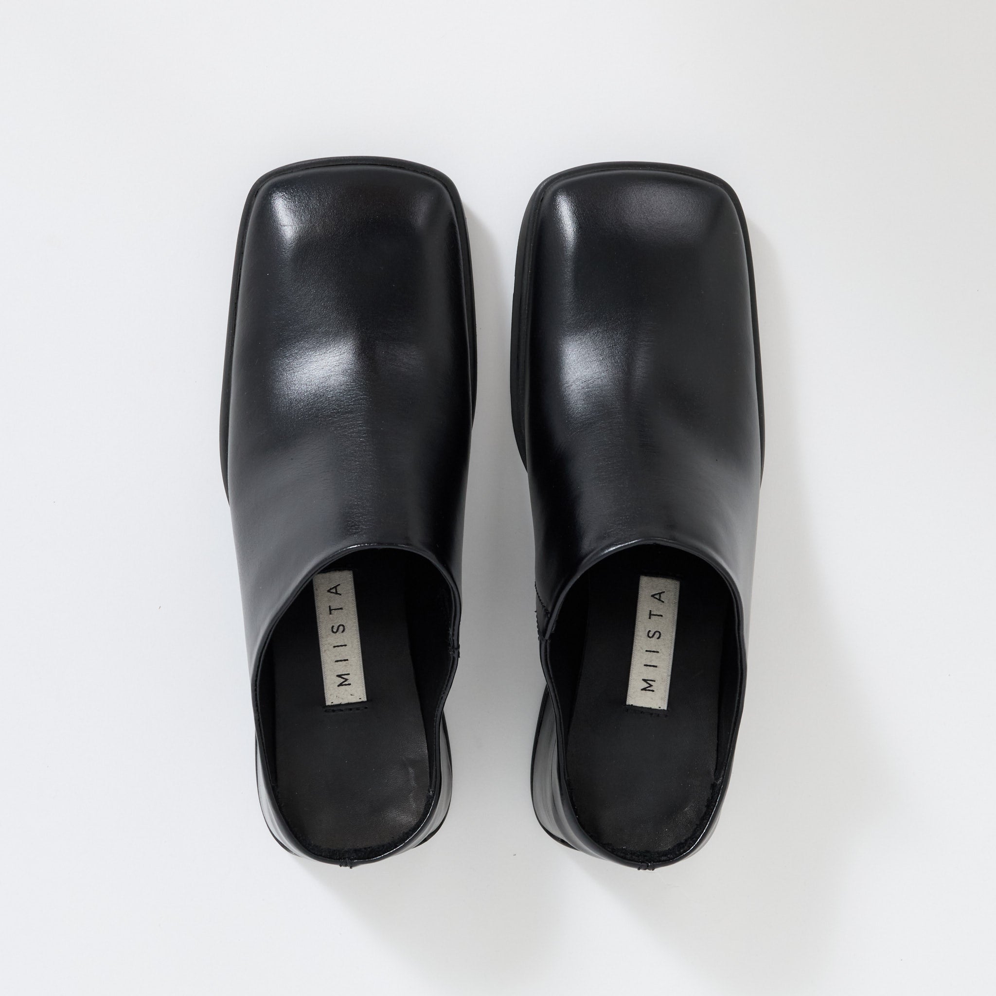 Amoy Black Mules