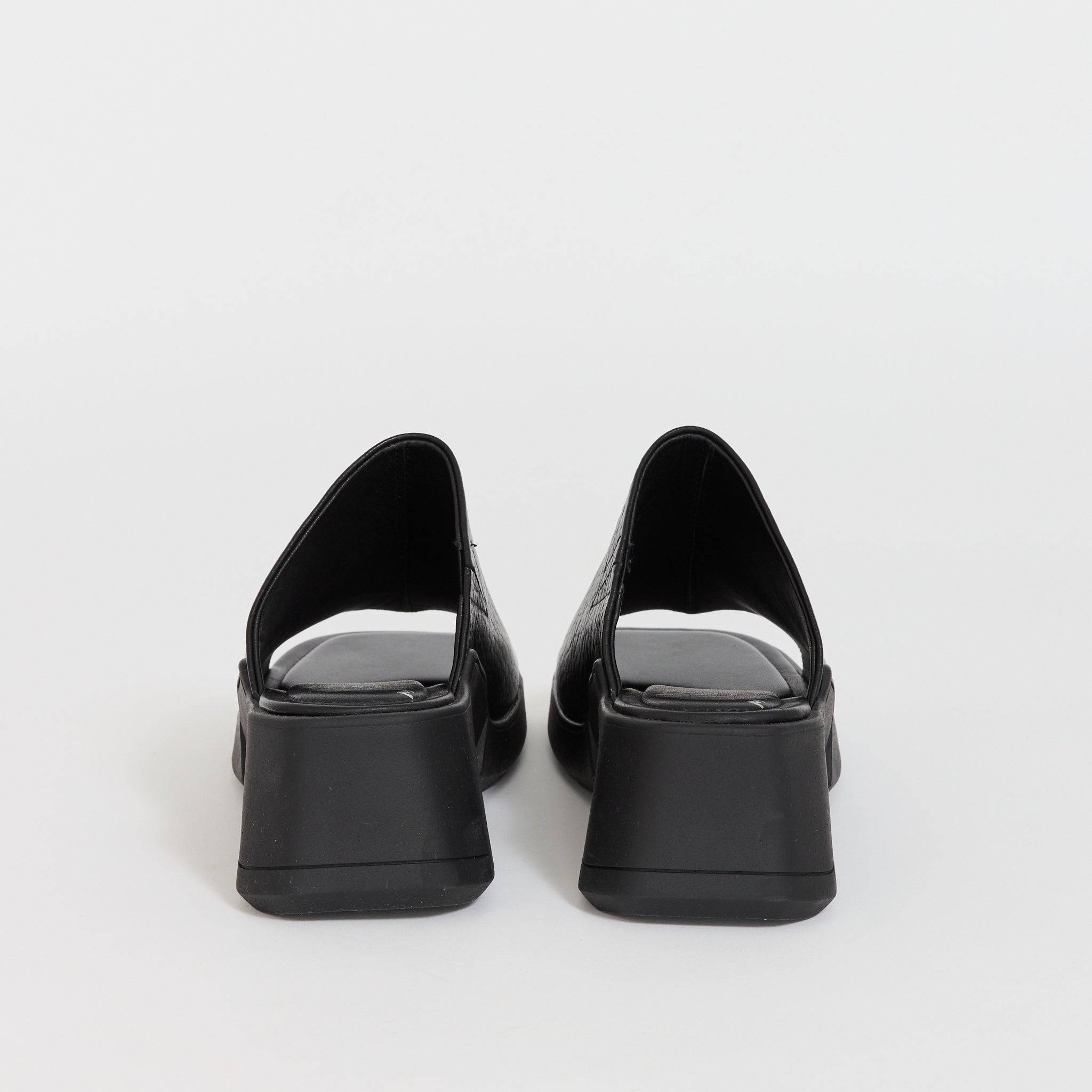 Clarin Mule Sandal Black