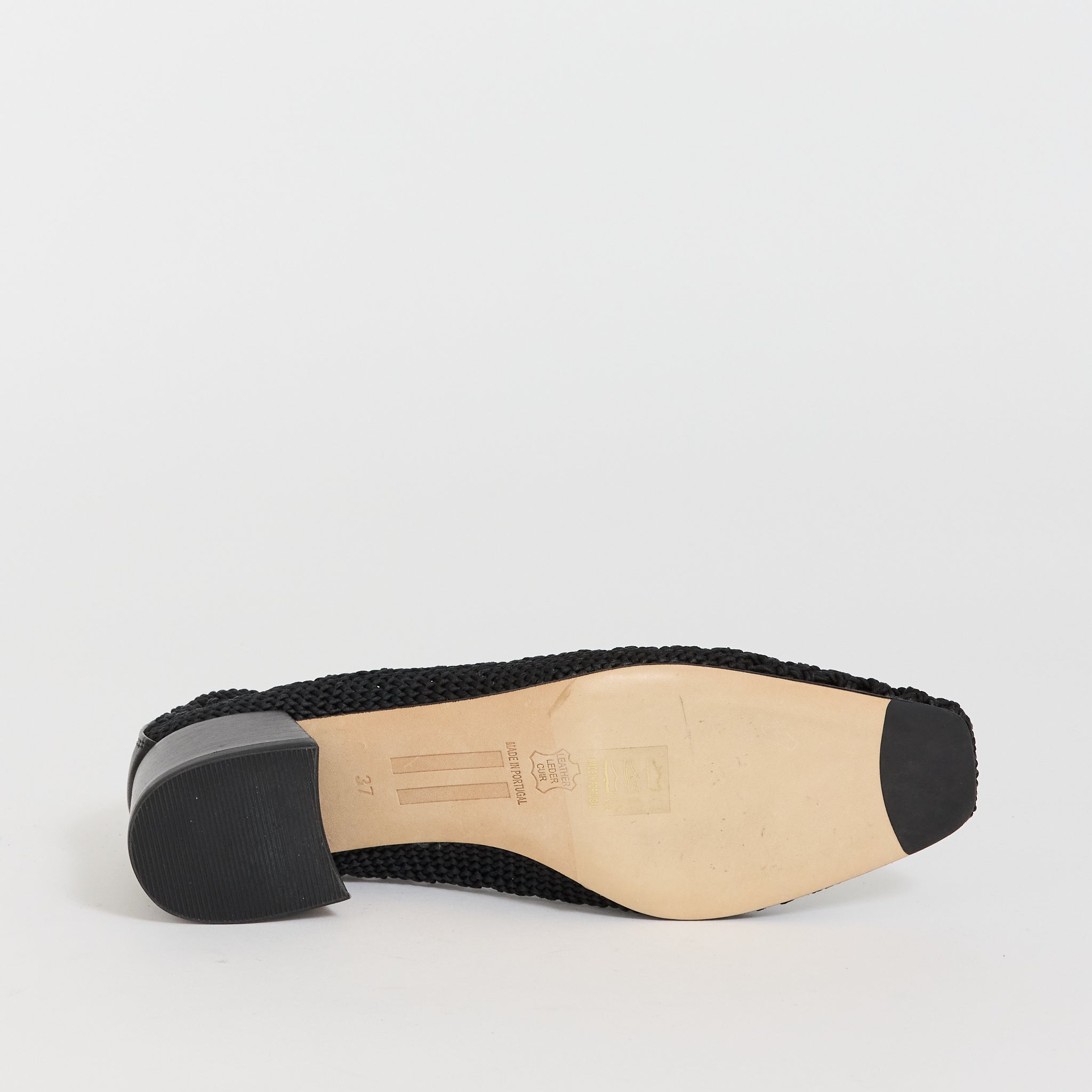Taissa Courts Black