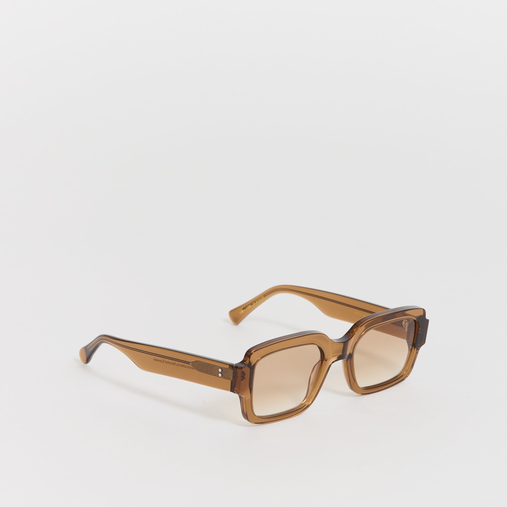 Apollo Cola | Brown Gradient Lens