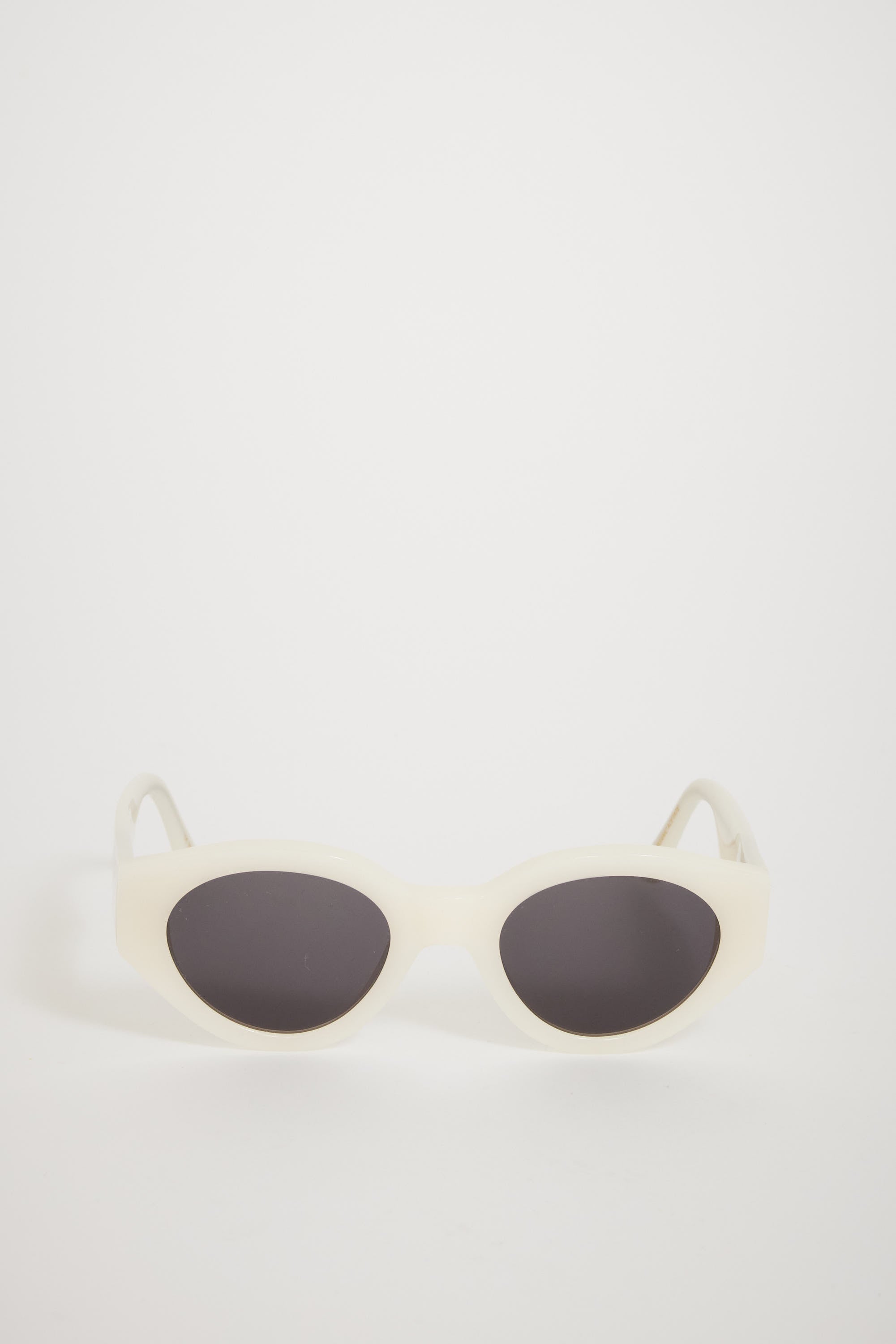 Monokel Eyewear | Polly Pearl | Grey Solid Lens | Maplestore