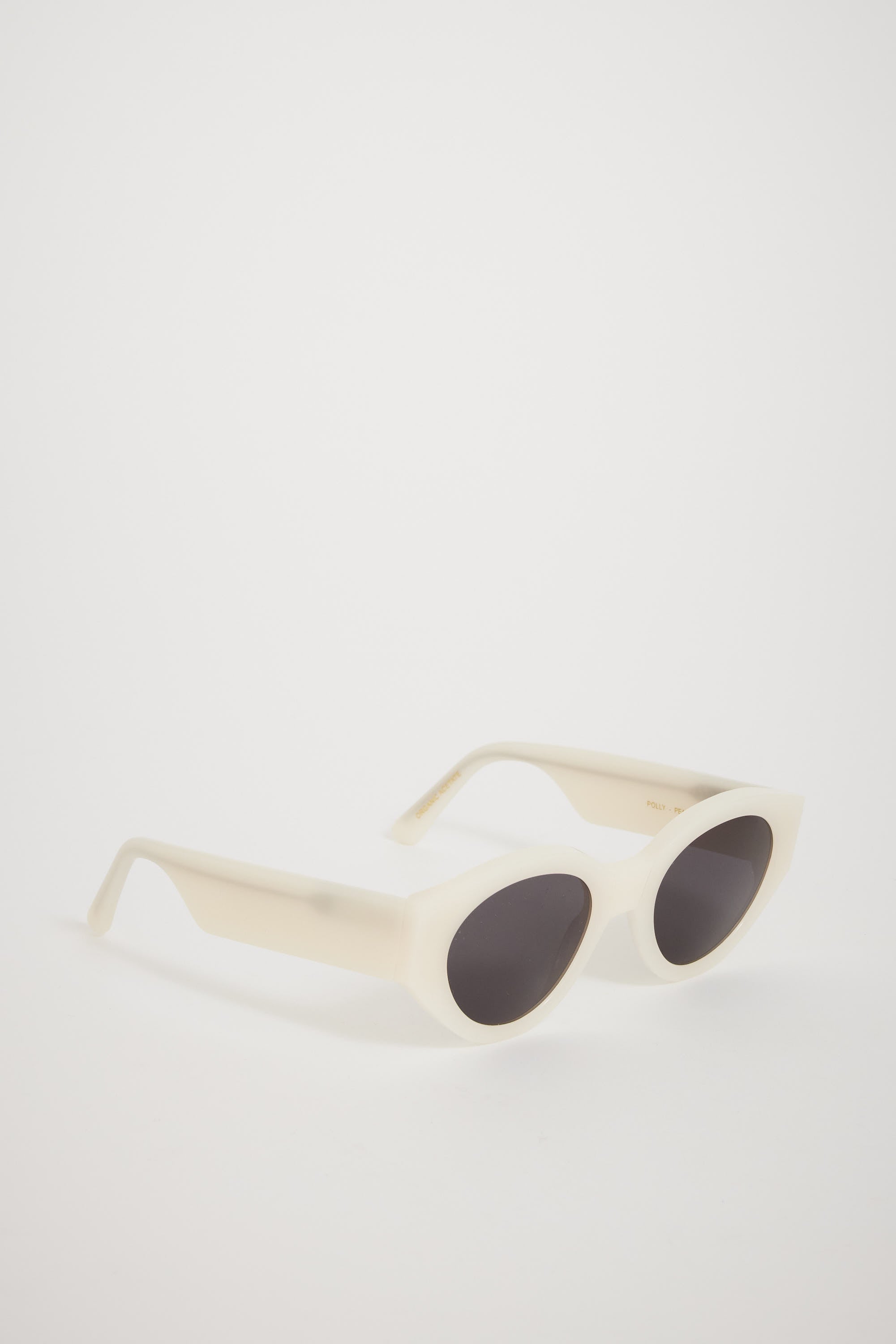 Monokel Eyewear | Polly Pearl | Grey Solid Lens | Maplestore