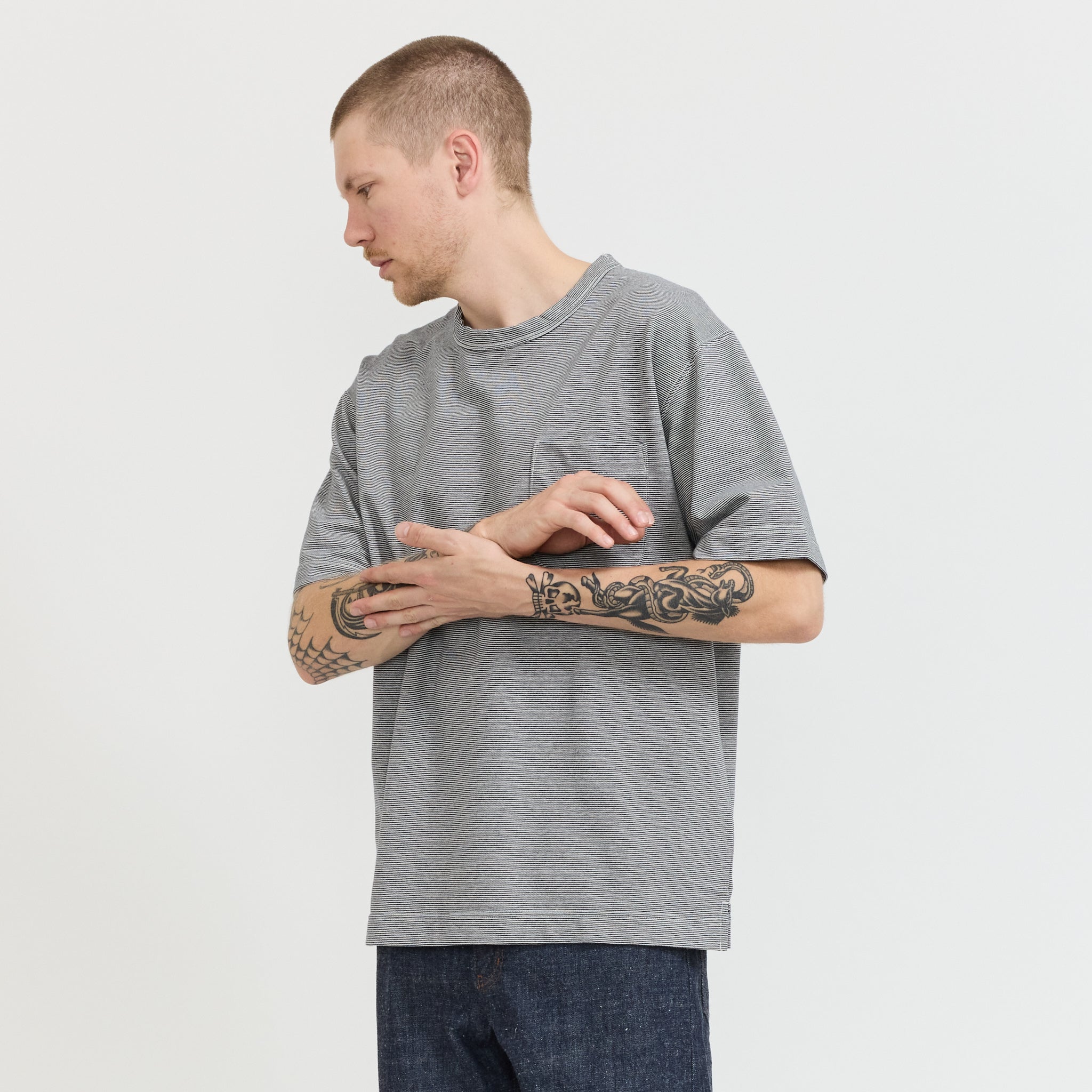 Micro Stripe Pocket Tee Navy/White