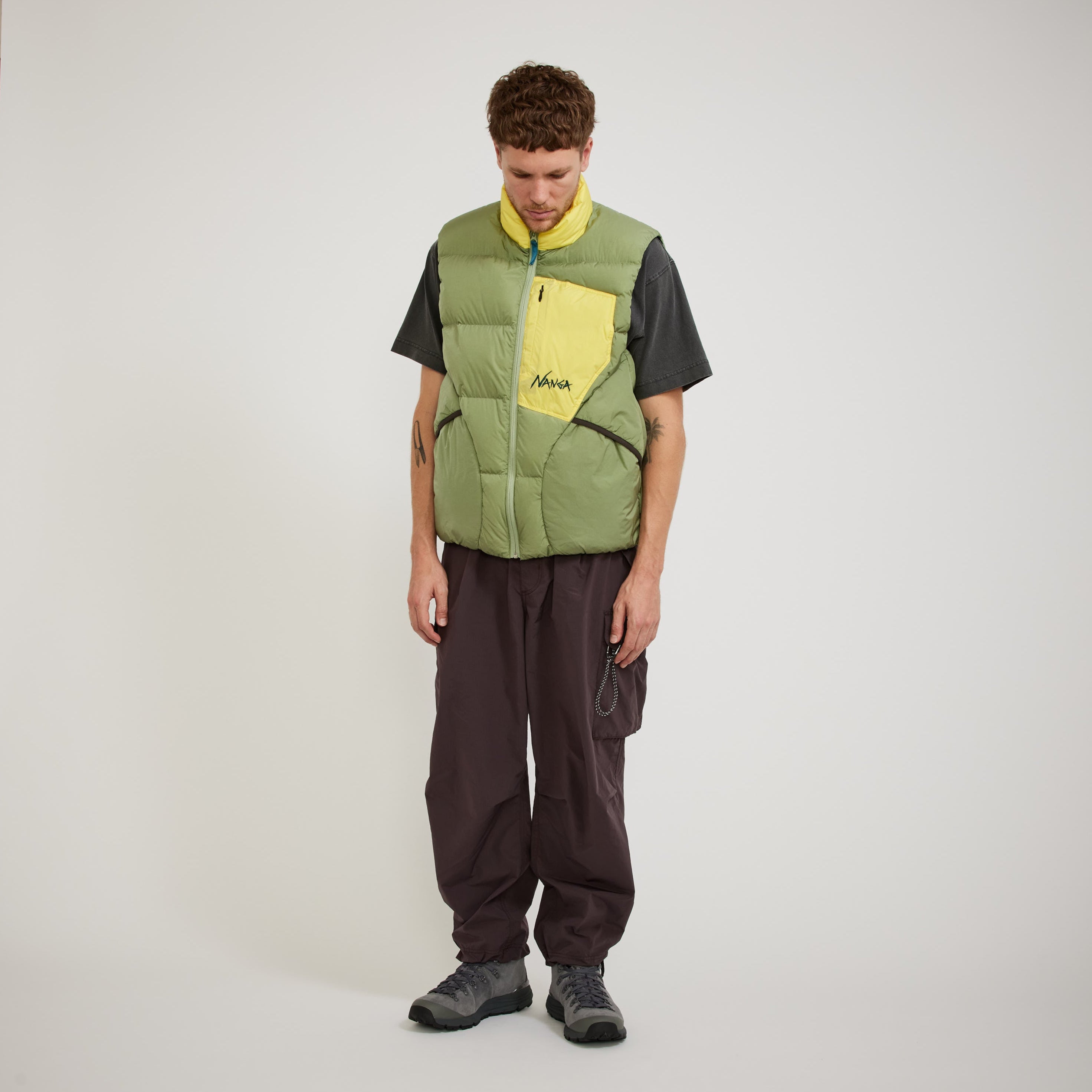 Nanga | Mazeno Ridge Vest Light Khaki | Maplestore