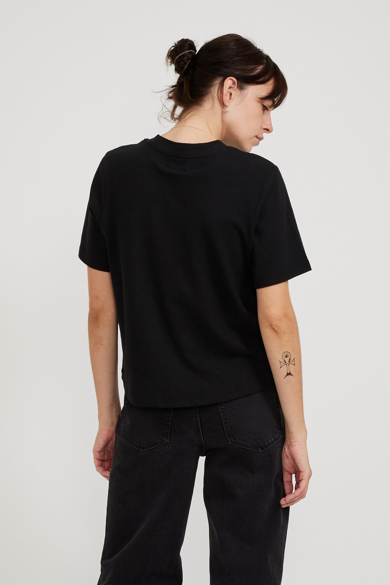 Neuw | Juno Layer Tee Washed Black | Maplestore