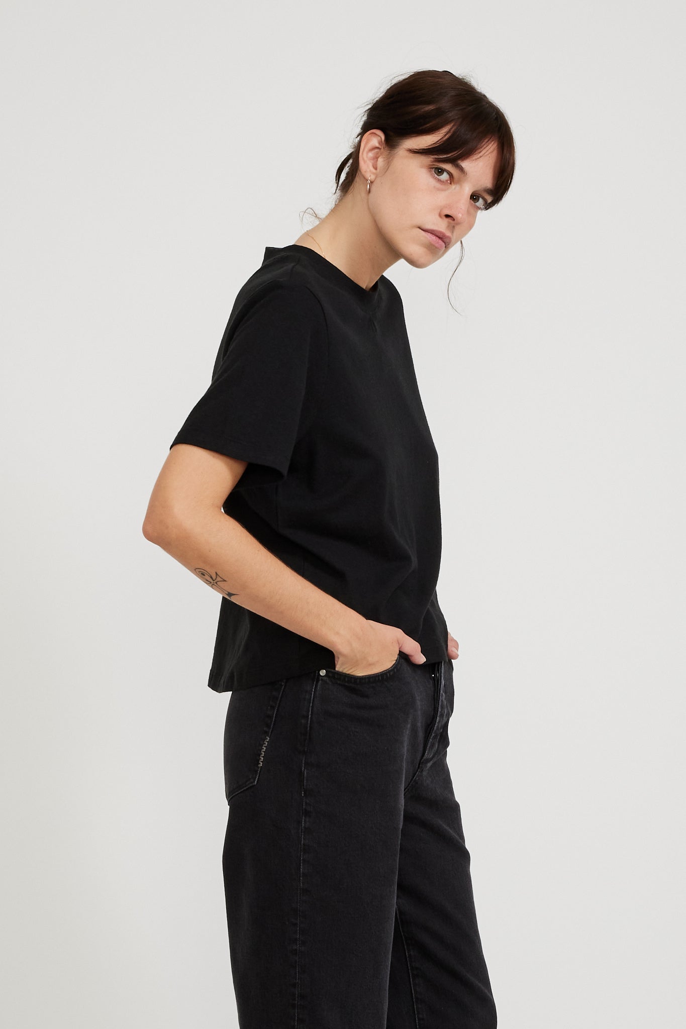 Neuw | Juno Layer Tee Washed Black | Maplestore