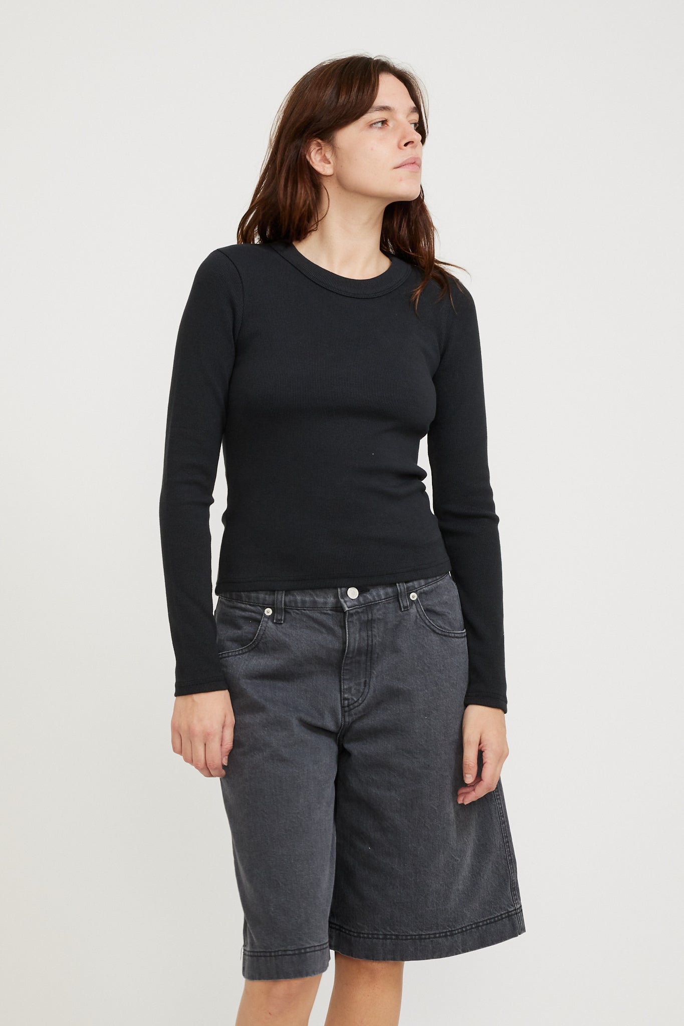 Neuw | Jonesy Long Sleeve Black | Maplestore