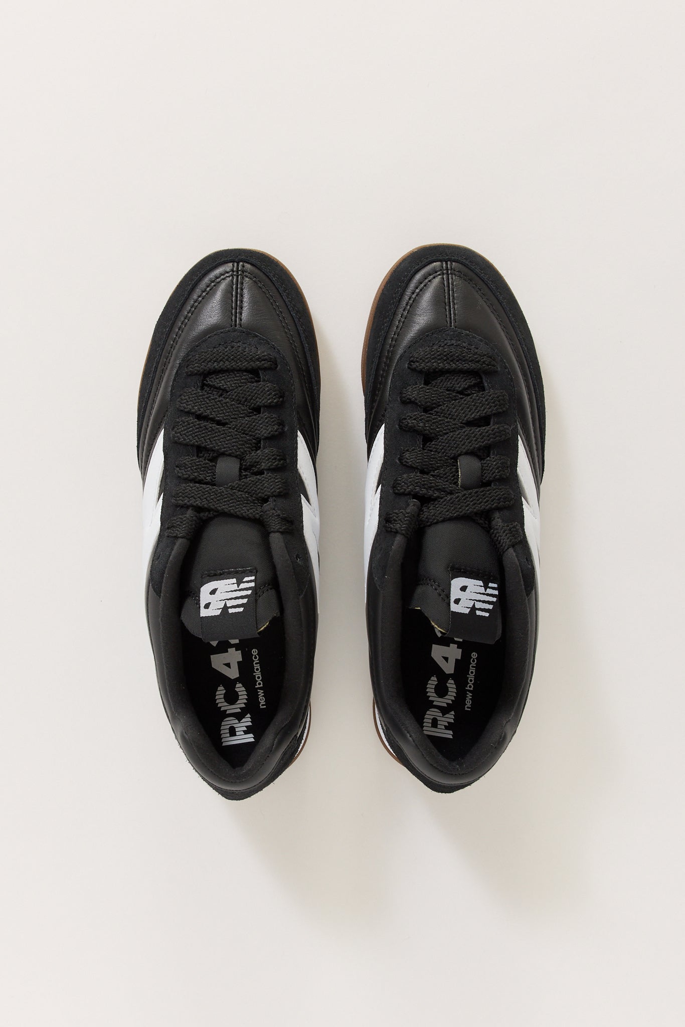 New Balance | URC42LB Black/White | Maplestore