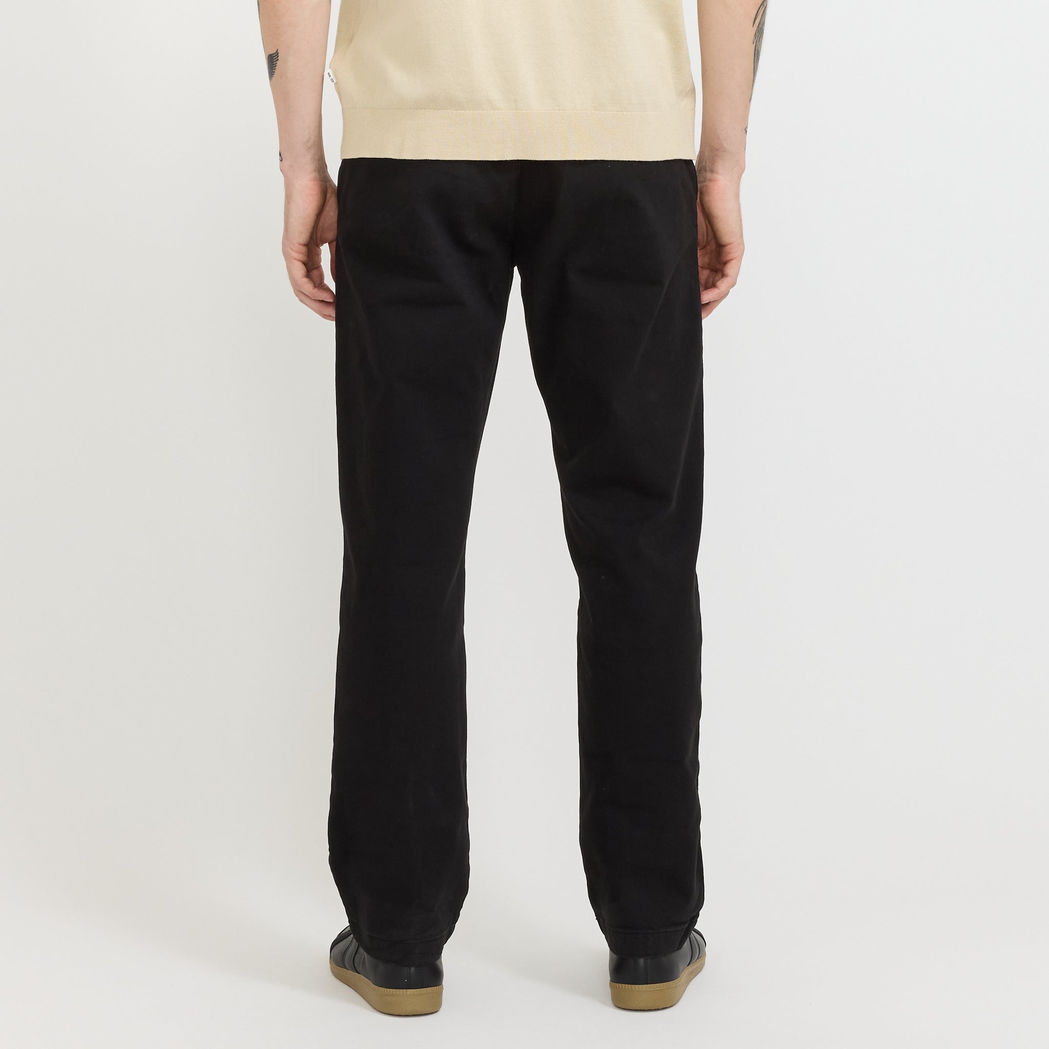 Aden Chino Black
