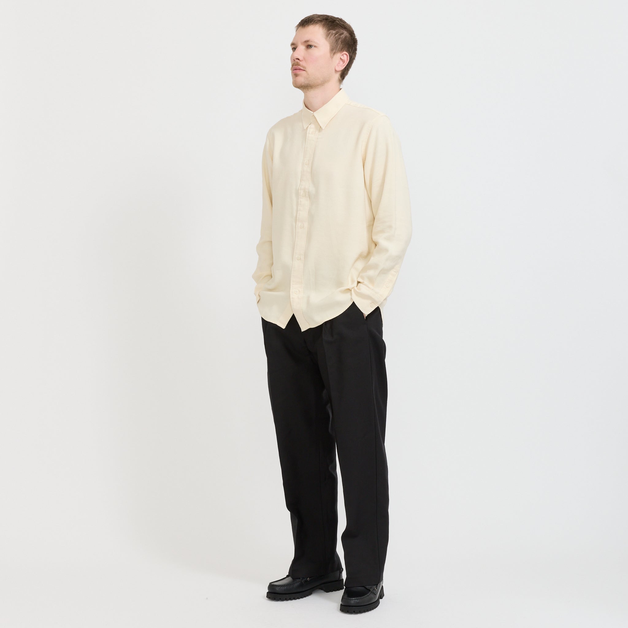 NN07 | Colby Shirt Ivory | Maplestore