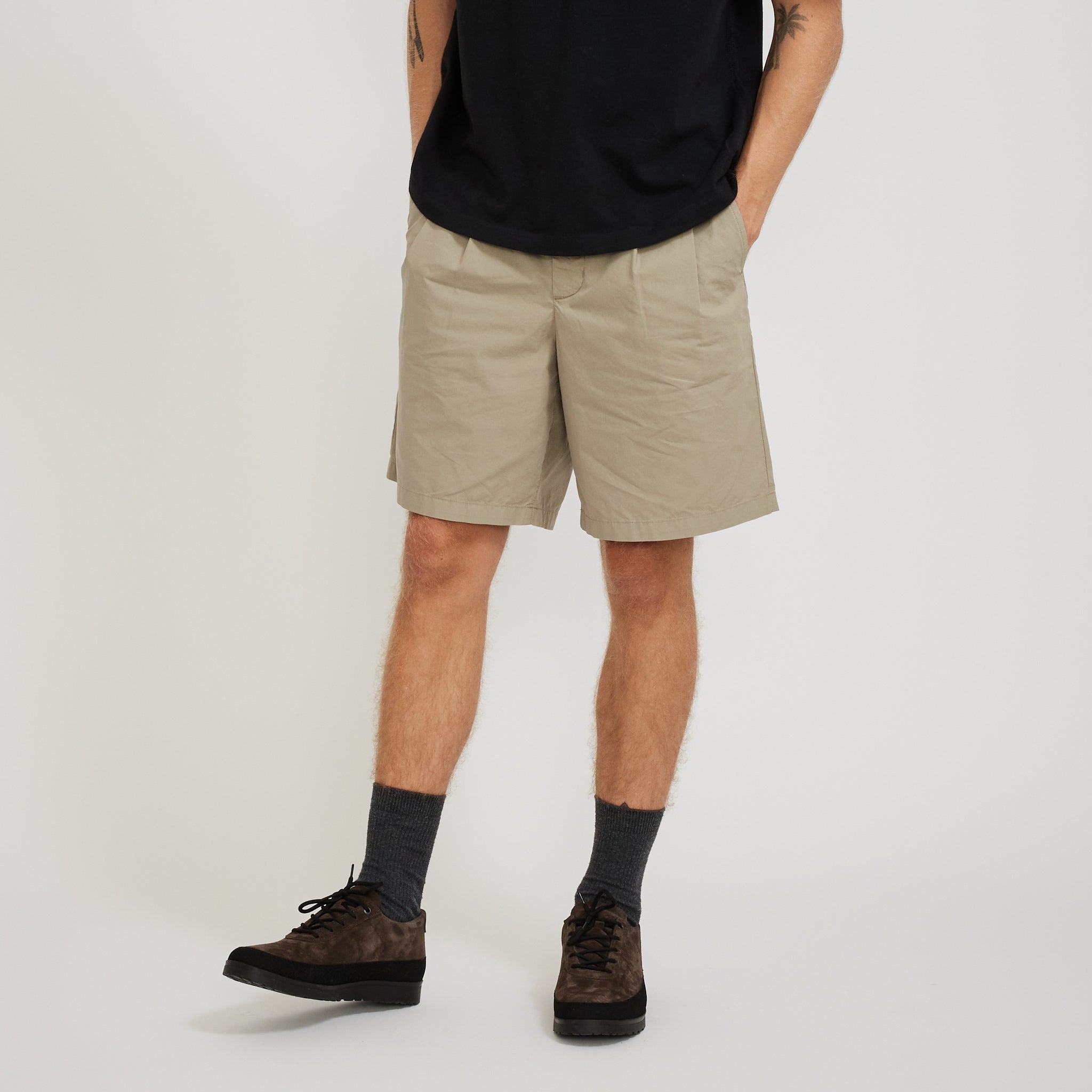 Norse Projects | Benn Relaxed Typewriter Pleated Short Clay | Maplestore