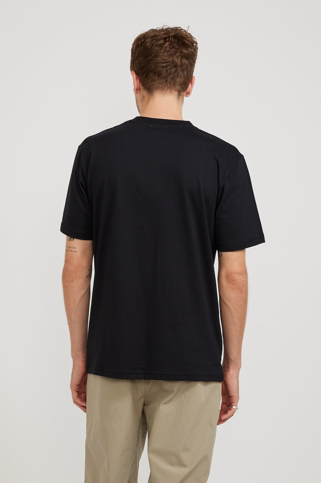 Norse Projects | Johannes Standard Organic S/S Pocket T-Shirt Black | Maplestore