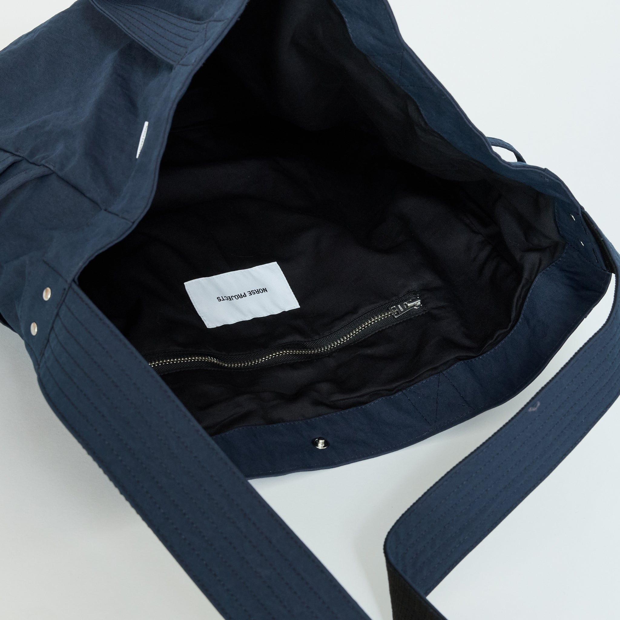 Norse Projects | Pligt Japanese Compact Nylon Tote Dark Navy | Maplestore