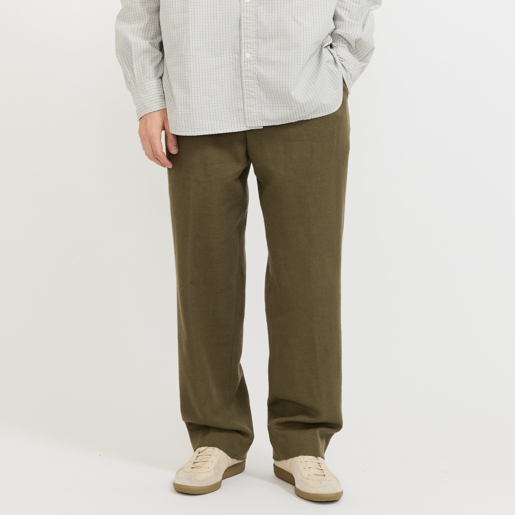 パンツ CONFECT linen wool twill 1tuck trousers CONFECT Linen Trousers | Dark Khaki | Canoe Club