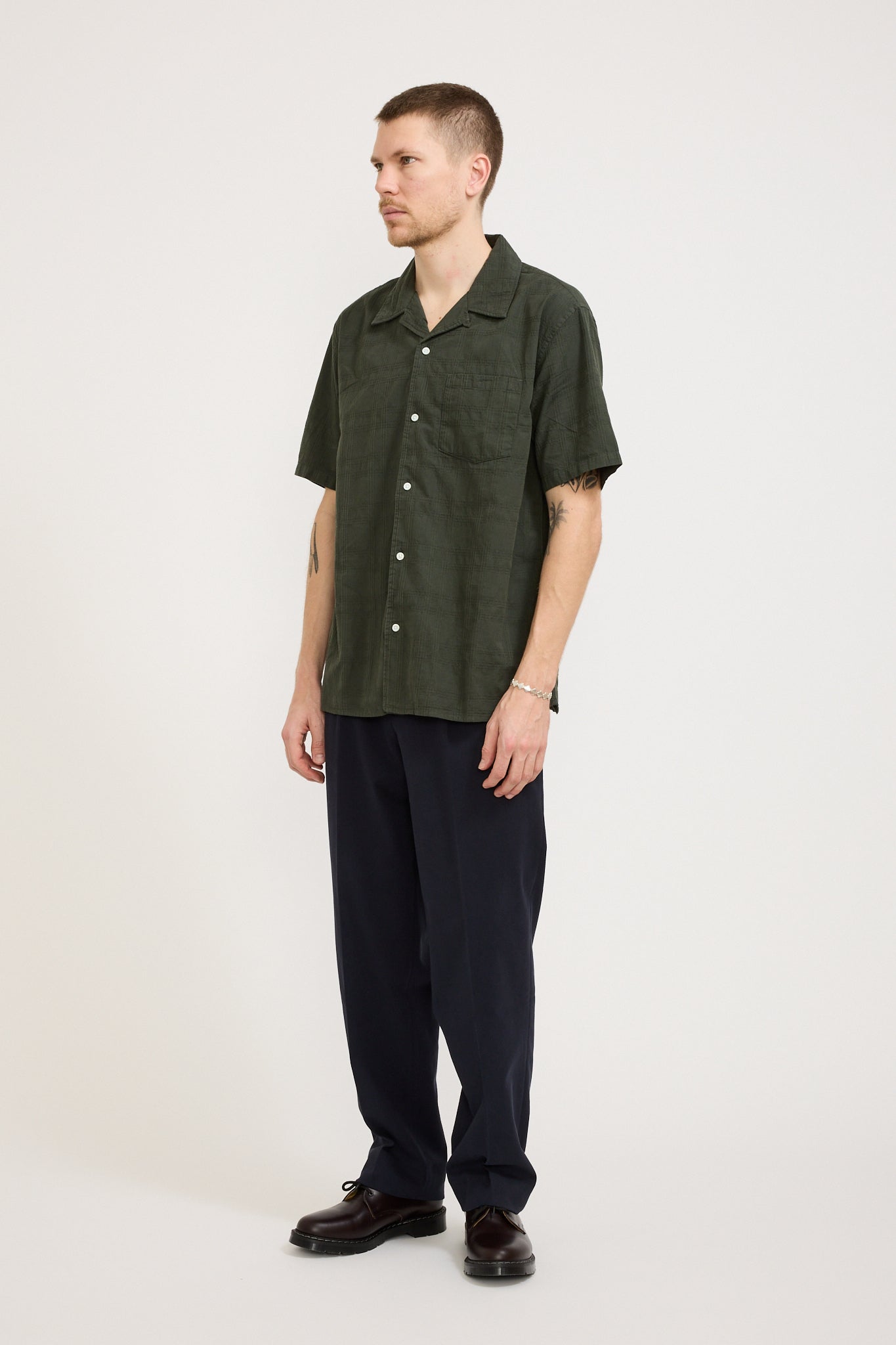 Norse Projects | Benn Relaxed Cotton Wool Twill Pleated Trouser Dark Navy | Maplestore