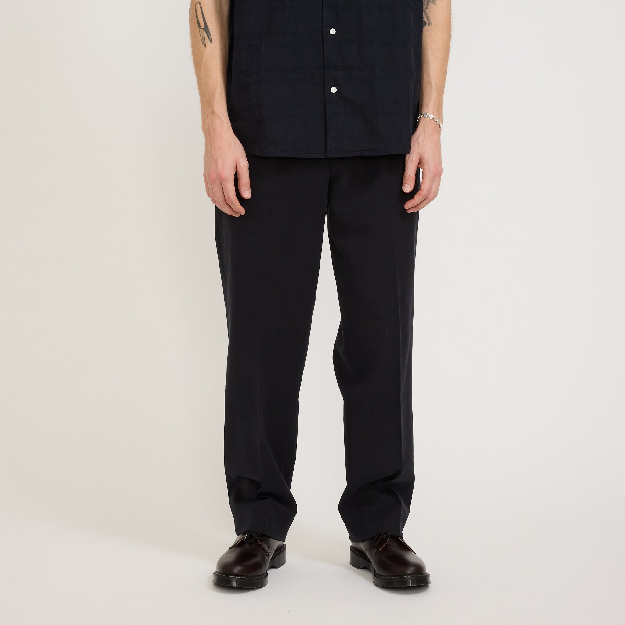 Benn Relaxed Cotton Wool Twill Pleated Trouser Black