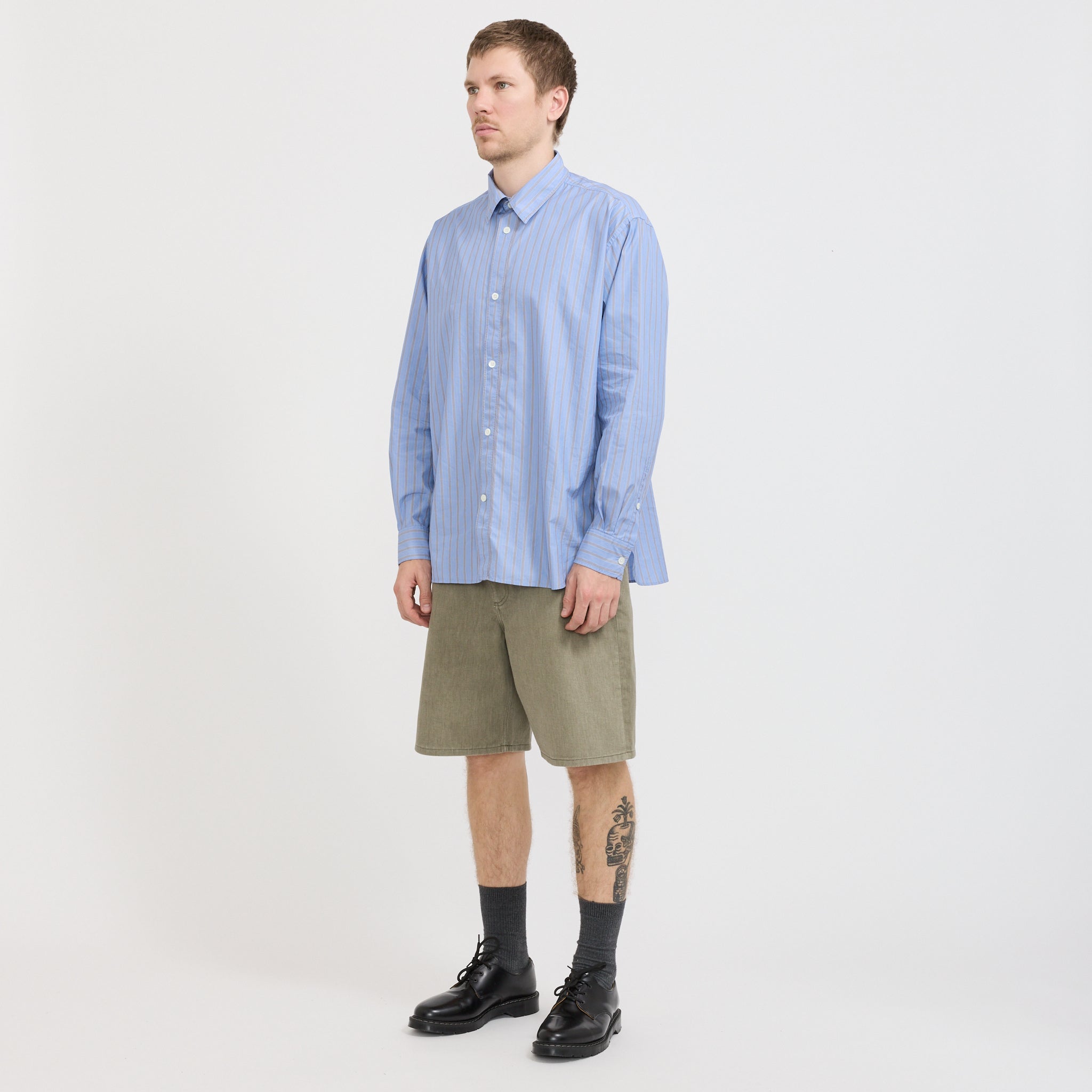 Norse Projects | Korshavn Relaxed 5 Pocket Resist Dyed Twill Short Vetiver | Maplestore