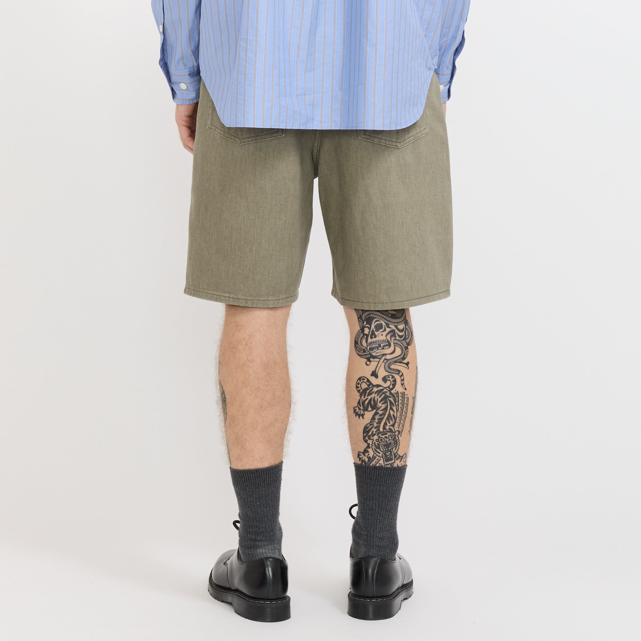 Norse Projects | Korshavn Relaxed 5 Pocket Resist Dyed Twill Short Vetiver | Maplestore