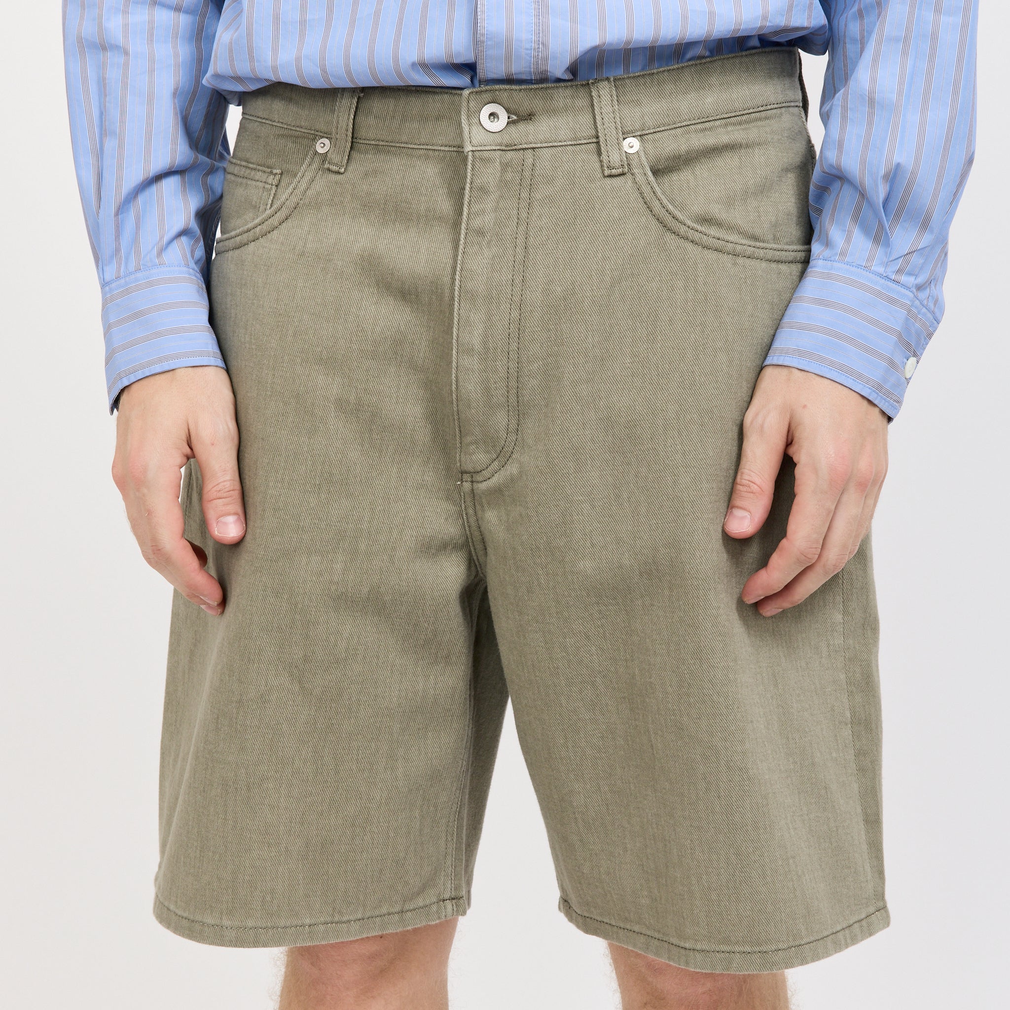 Norse Projects | Korshavn Relaxed 5 Pocket Resist Dyed Twill Short Vetiver | Maplestore