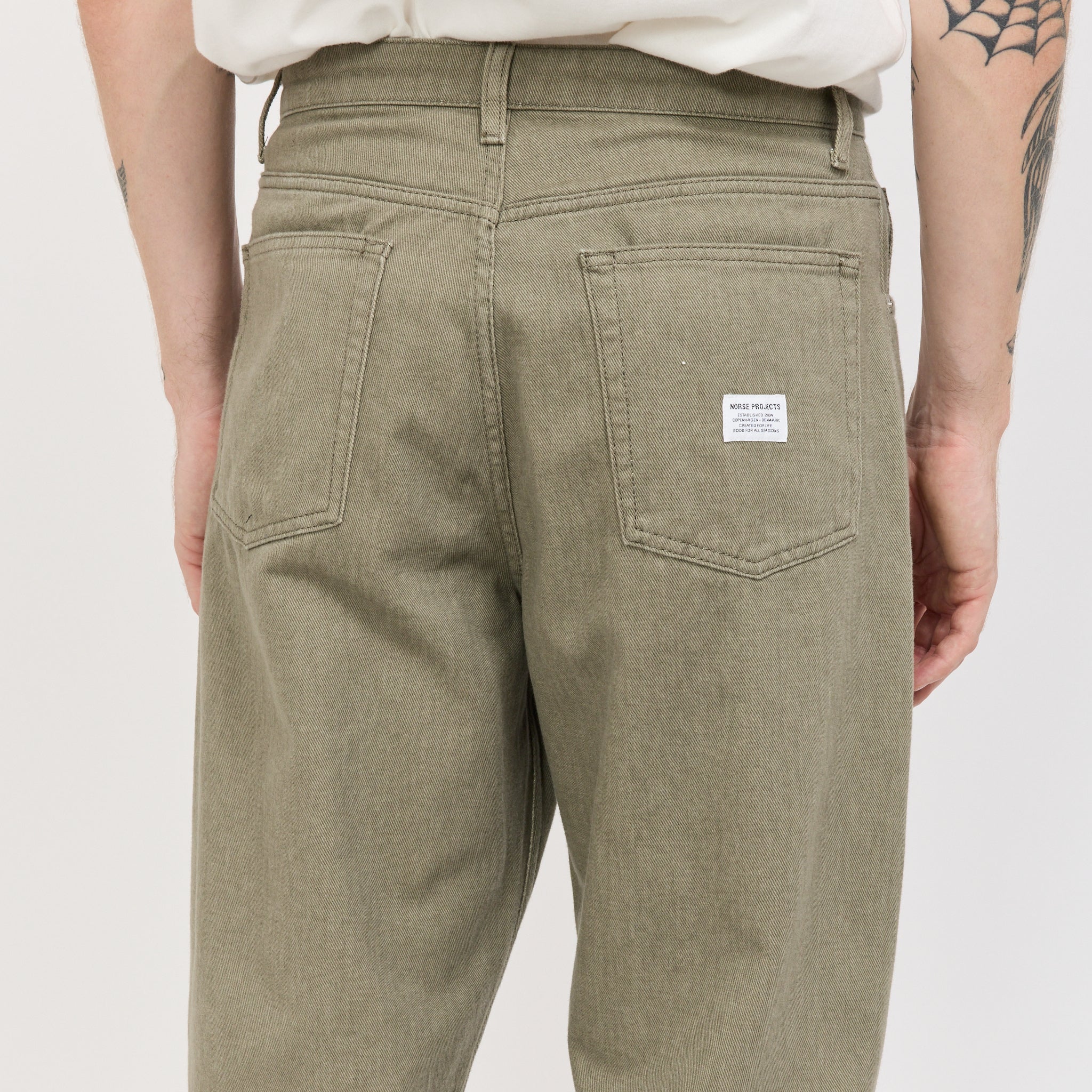 Norse Projects | Korshavn Relaxed 5 Pocket Resist Dyed Twill Vetiver | Maplestore