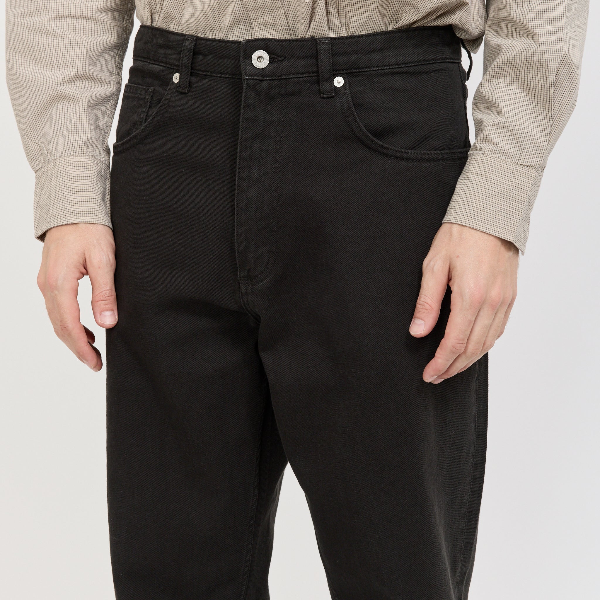 Norse Projects | Korshavn Relaxed 5 Pocket Heavy Twill Trouser Black | Maplestore