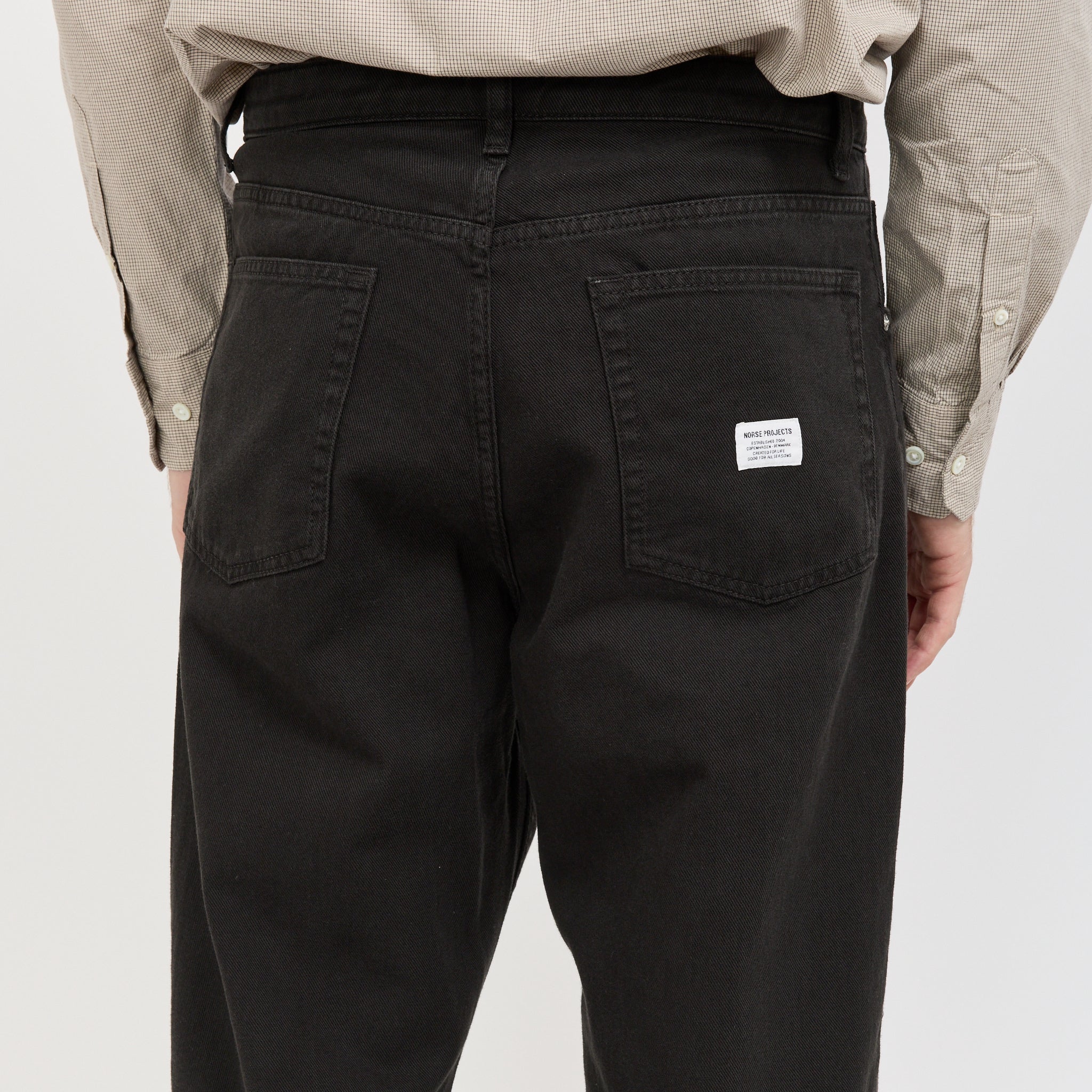Norse Projects | Korshavn Relaxed 5 Pocket Heavy Twill Trouser Black | Maplestore