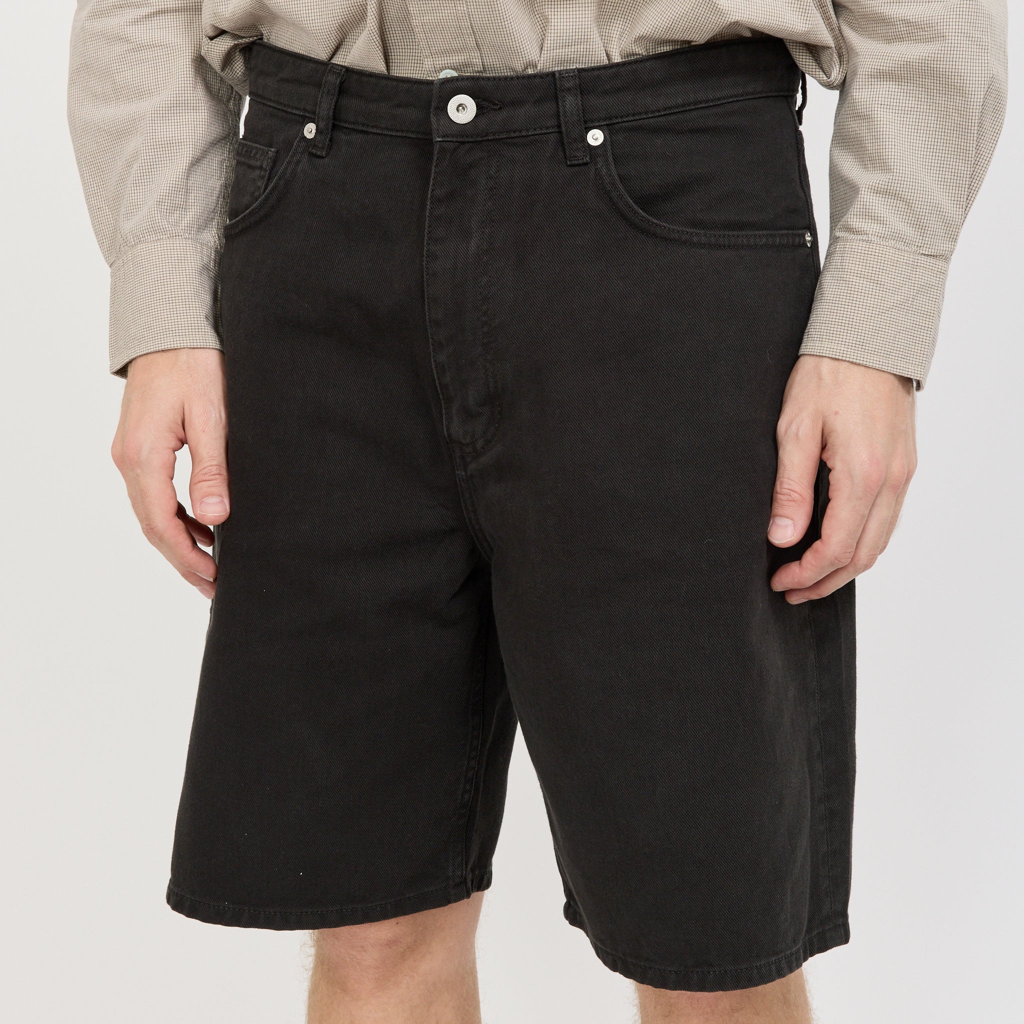 Norse Projects | Korshavn Relaxed 5 Pocket Heavy Twill Short Black | Maplestore