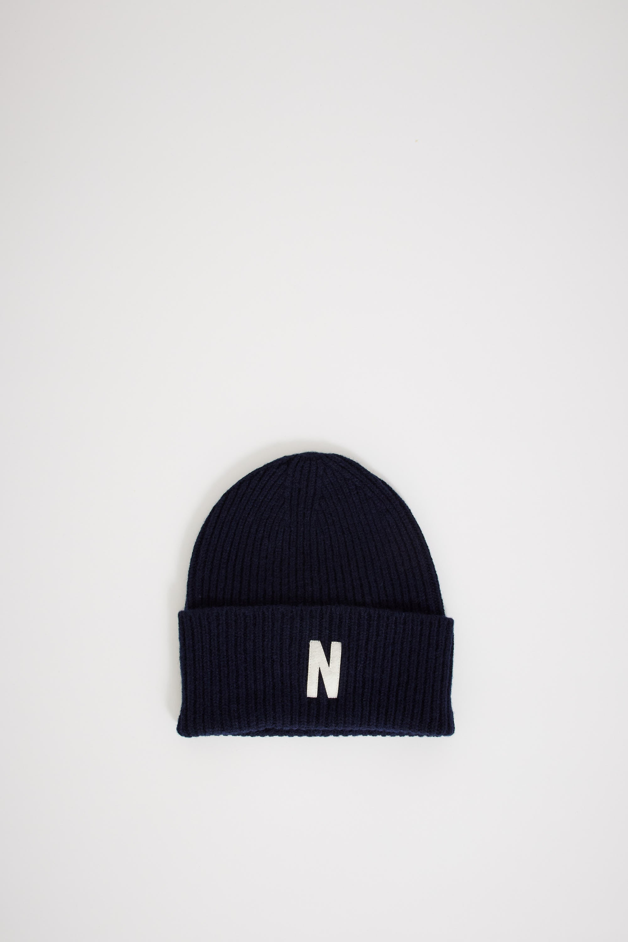Norse Projects | Merino Lambswool Rib N Logo Beanie Dark Navy | Maplestore