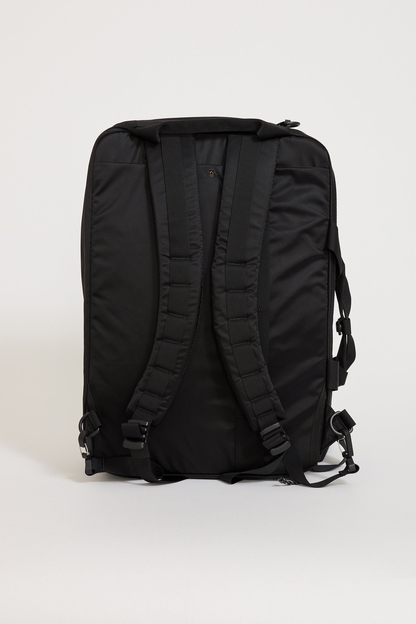 Norse Projects | Recycled Nylon Twill 3-Way Bag Black | Maplestore