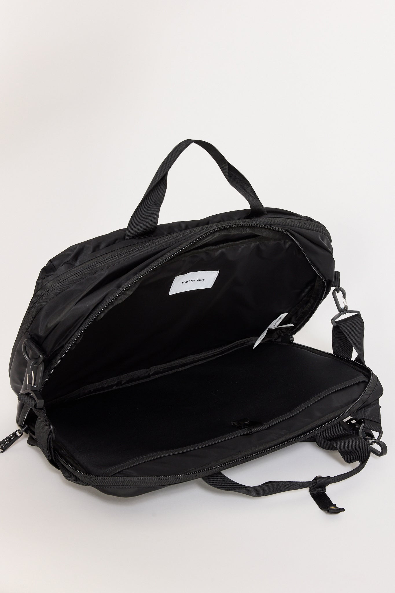 Norse Projects | Recycled Nylon Twill 3-Way Bag Black | Maplestore