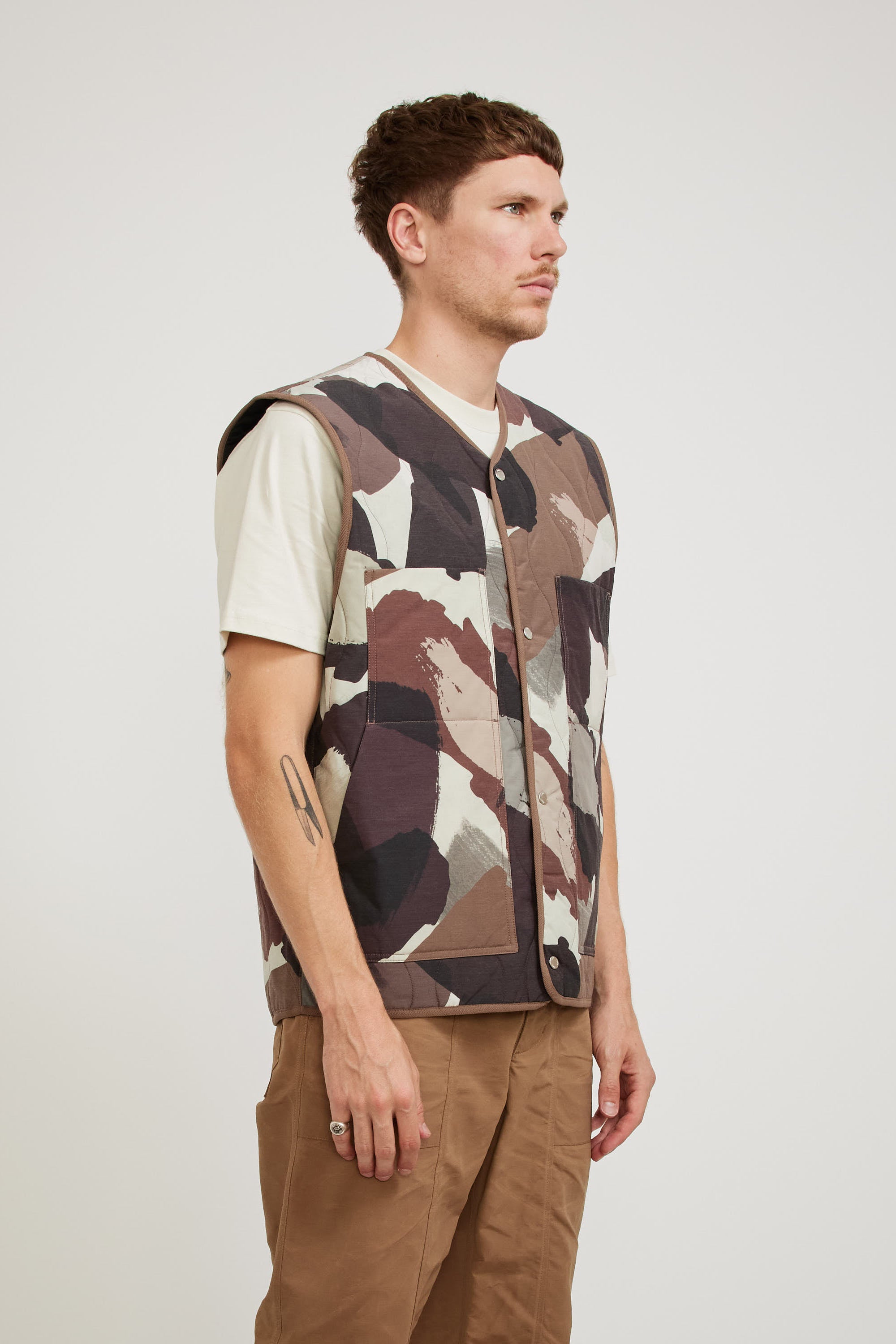 Norse Projects | Peter Camo Nylon Insulated Vest Espresso | Maplestore