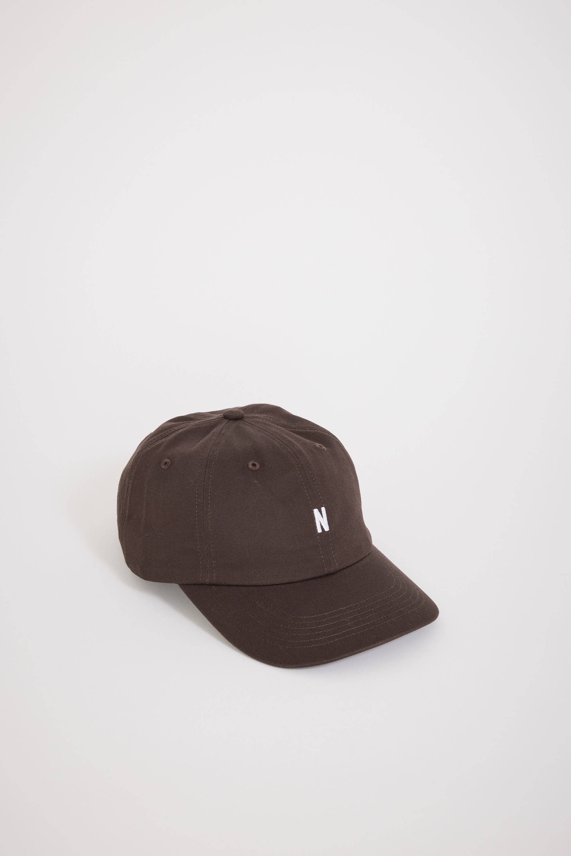 Norse Projects | Twill Sports Cap Espresso | Maplestore