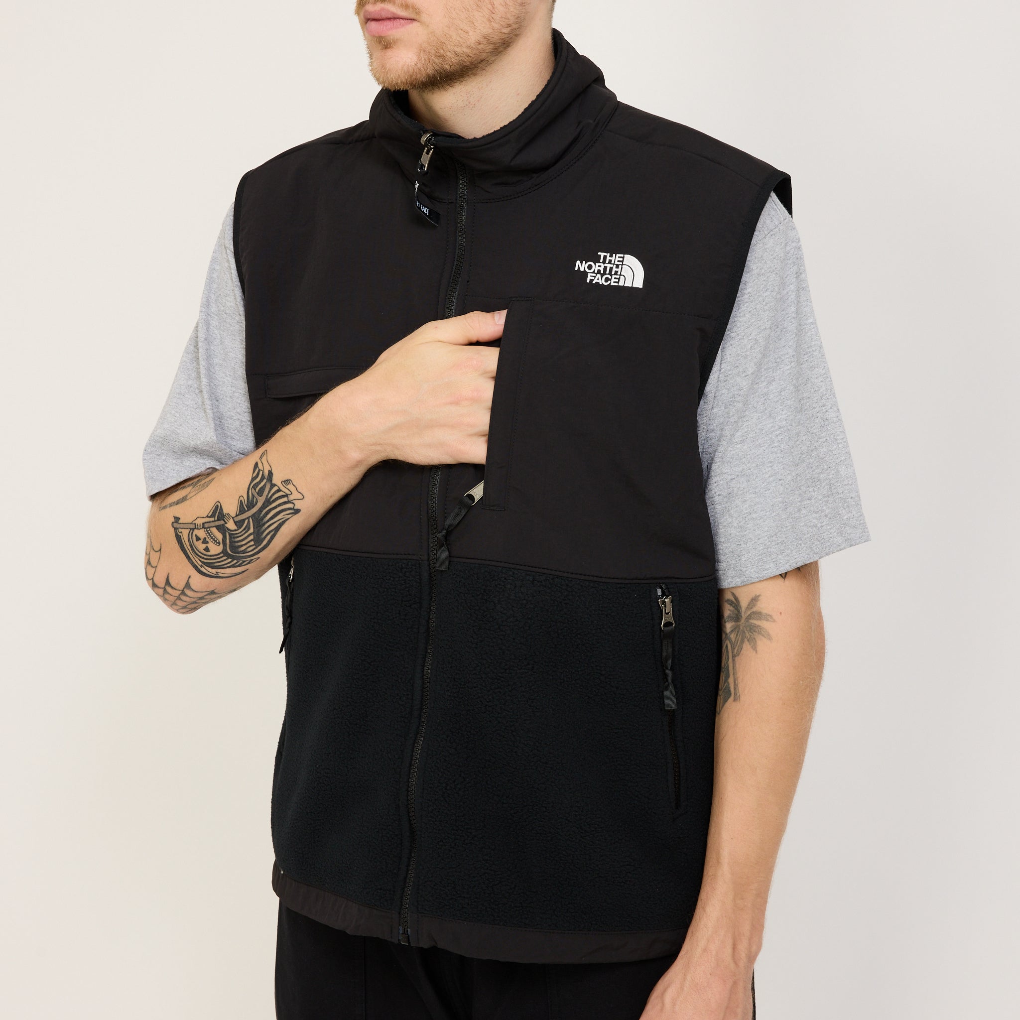 Retro Denali Vest TNF Black