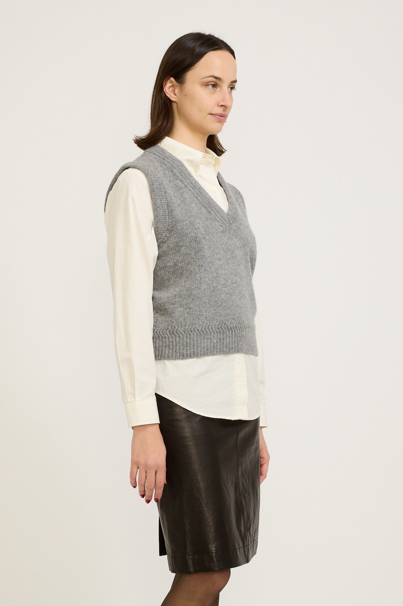 Nothing Written | Auree Vest Gray | Maplestore