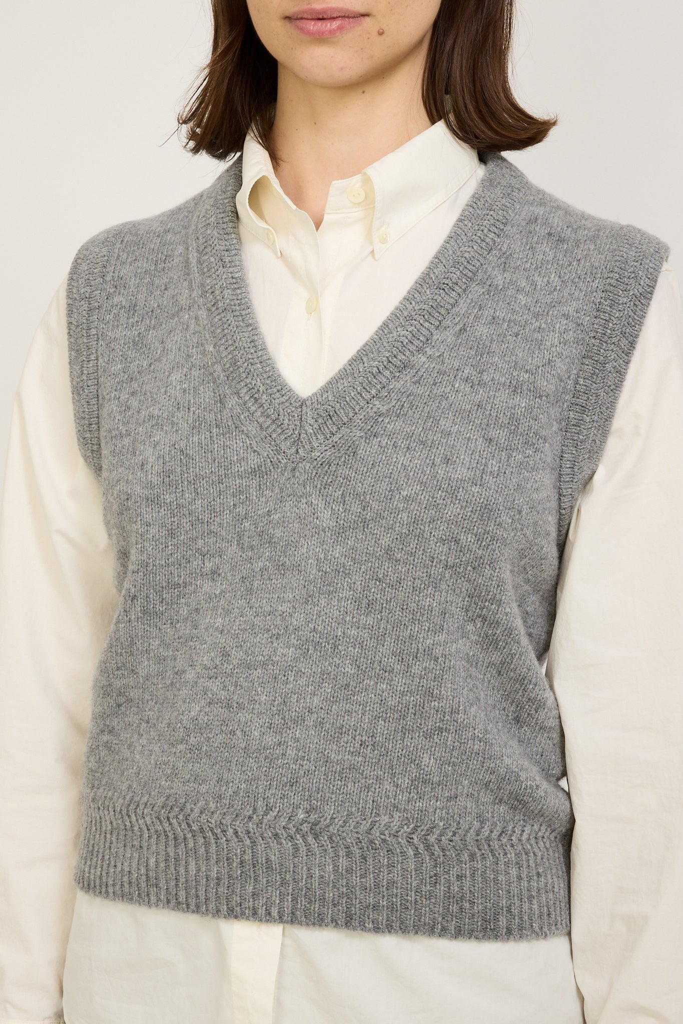 Nothing Written | Auree Vest Gray | Maplestore